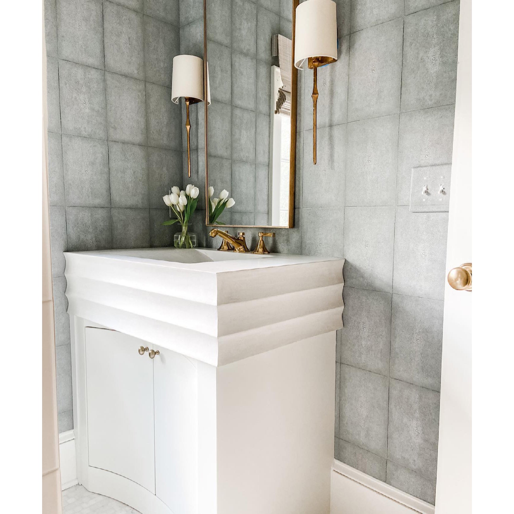 Caspian Wall Lamp