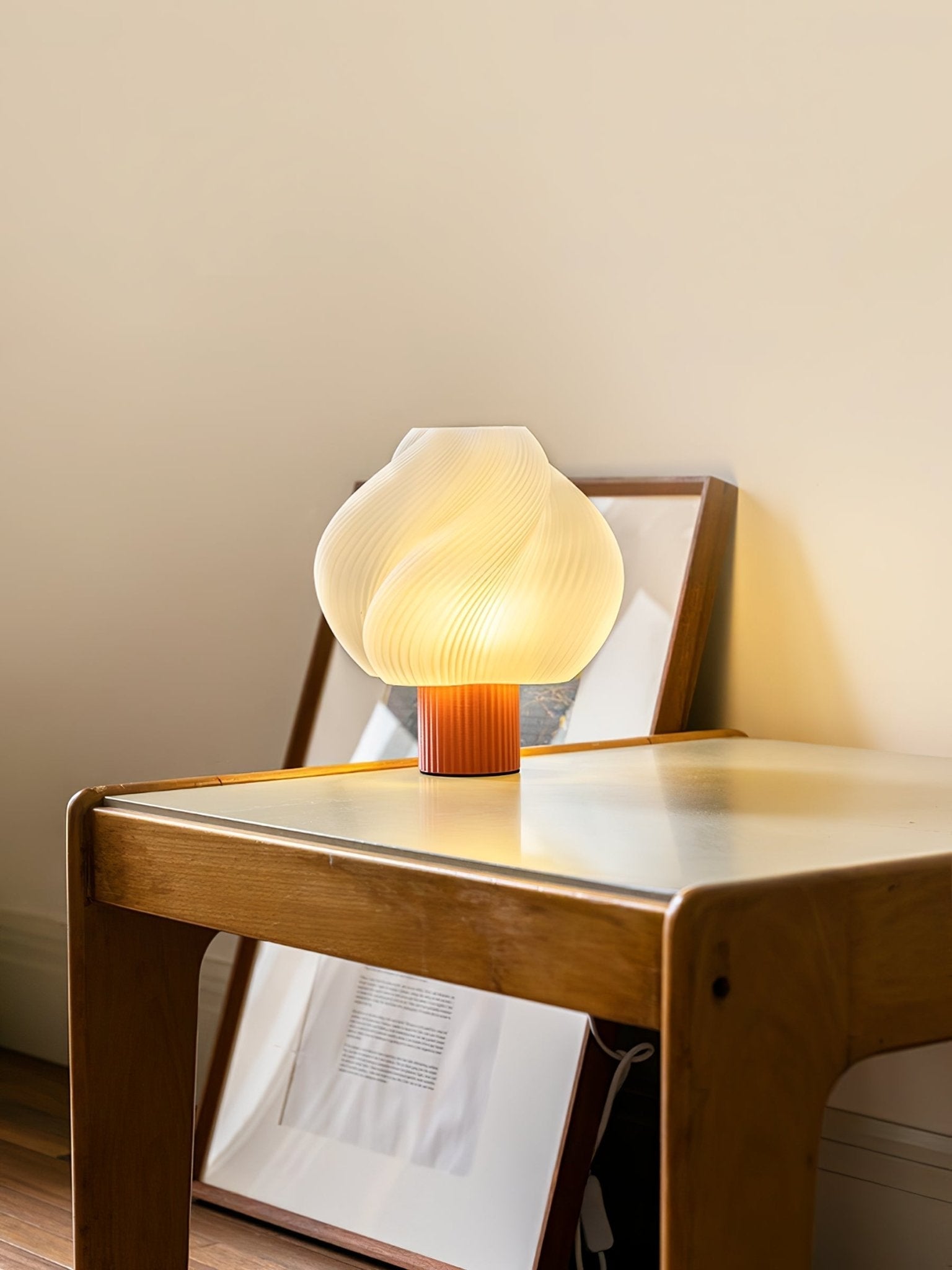 Buffy Modern Plastic Table Lamp-Neutral Decor