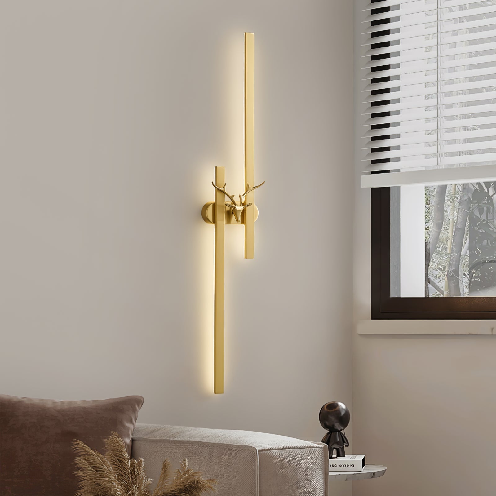 Vavinisra Classic Deer Brass Wall Lamp-Neutral Decor
