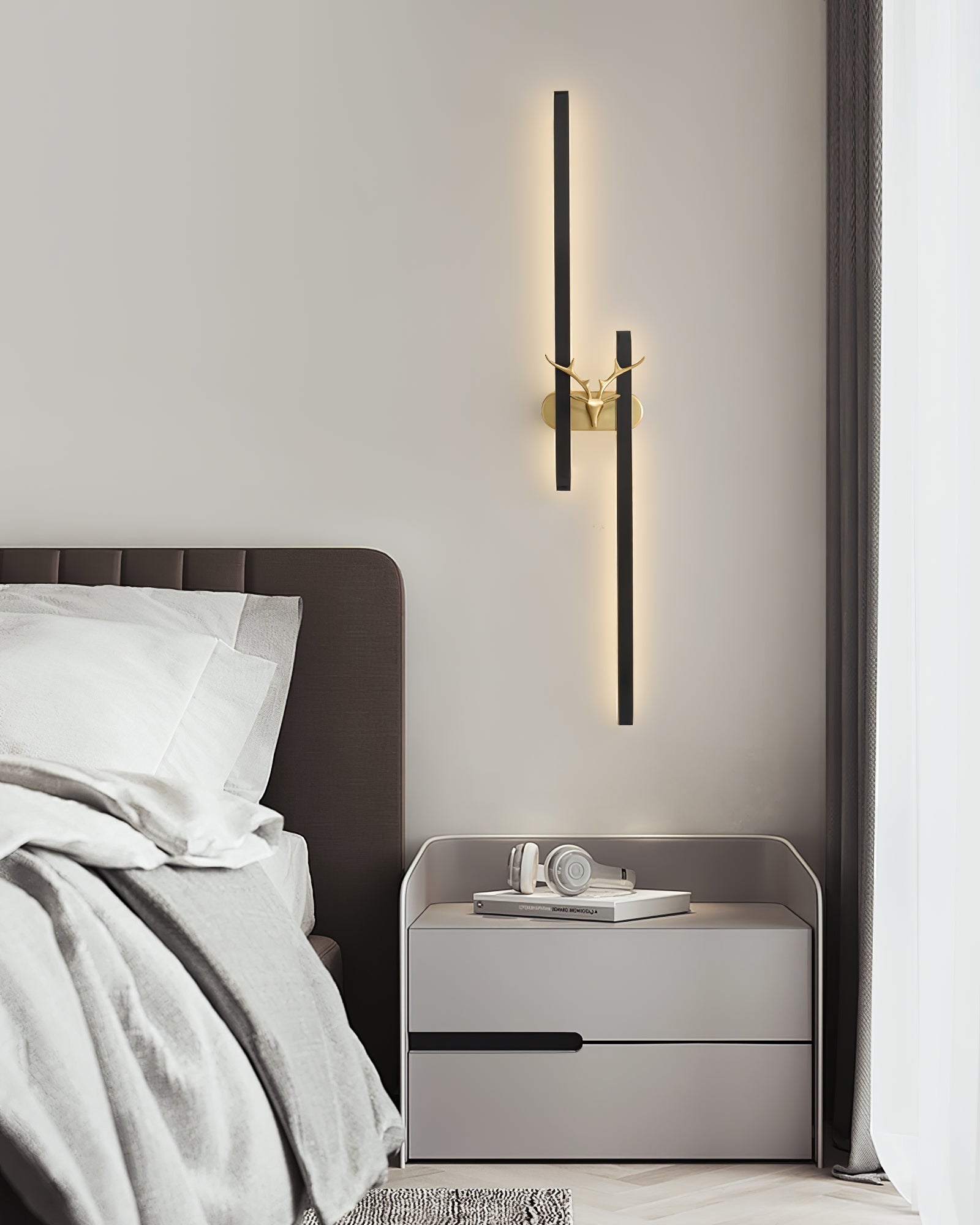 Vavinisra Classic Deer Brass Wall Lamp-Neutral Decor