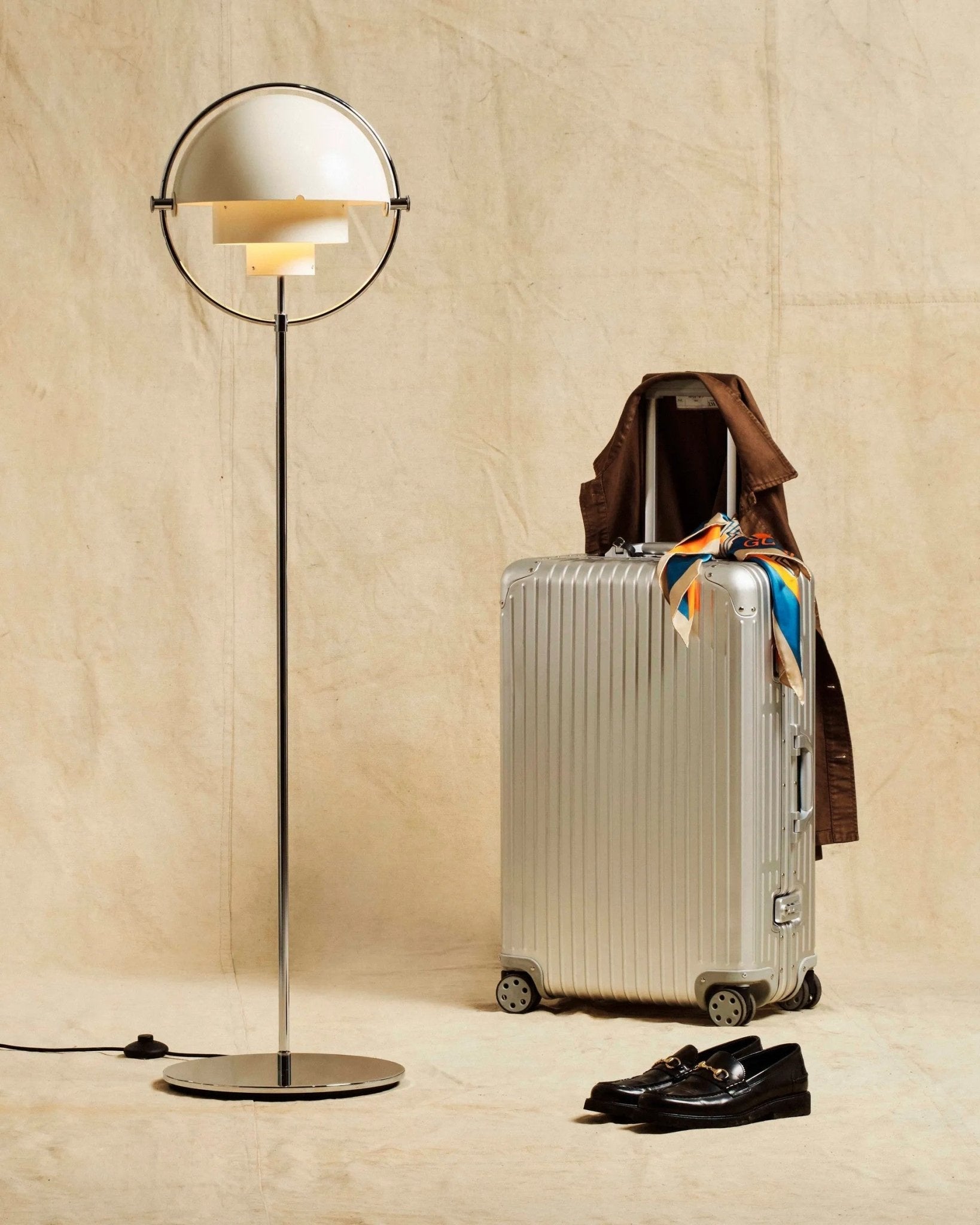 Hunter Modern Floor Lamp-Neutral Decor