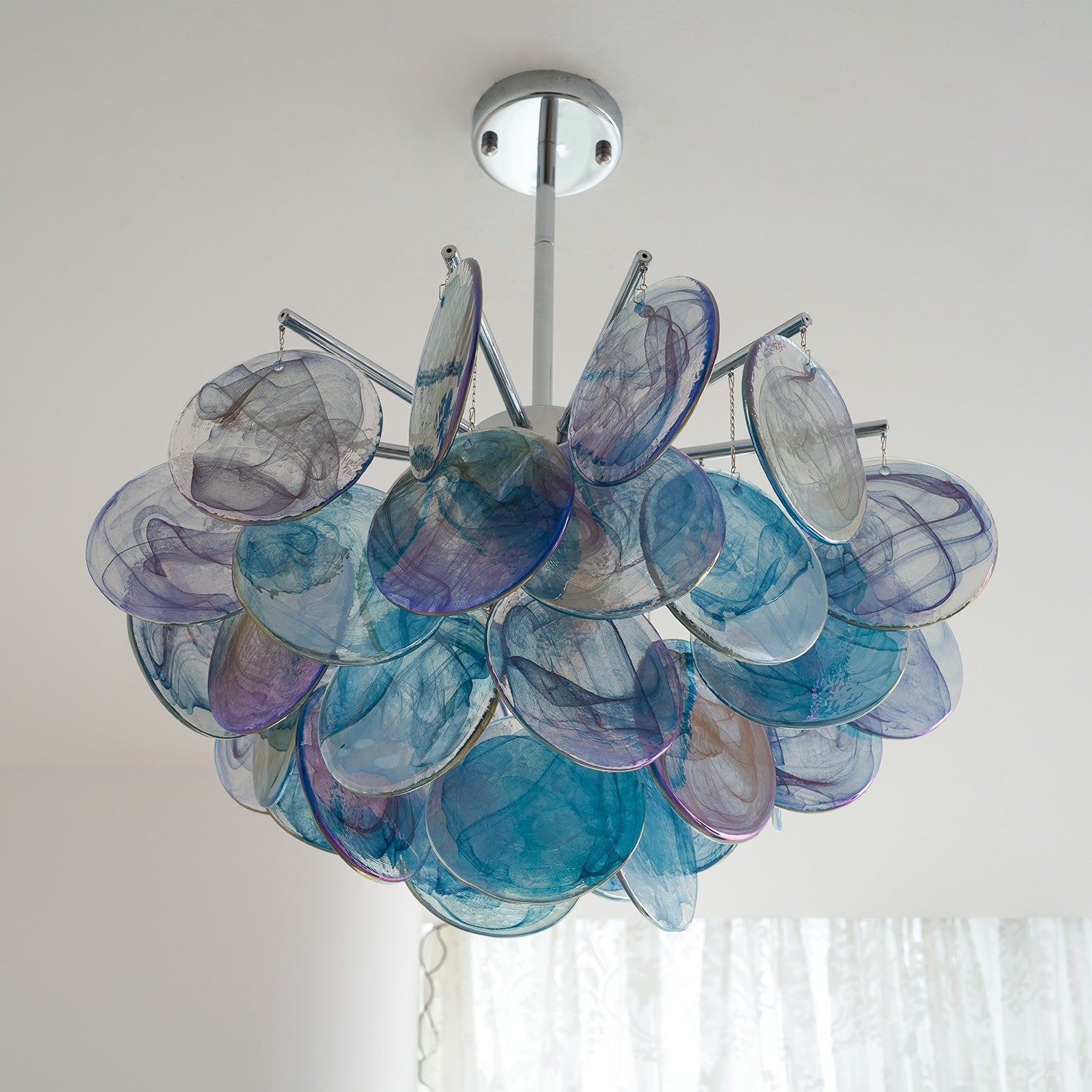 Product image showing the dimensions of a size option.