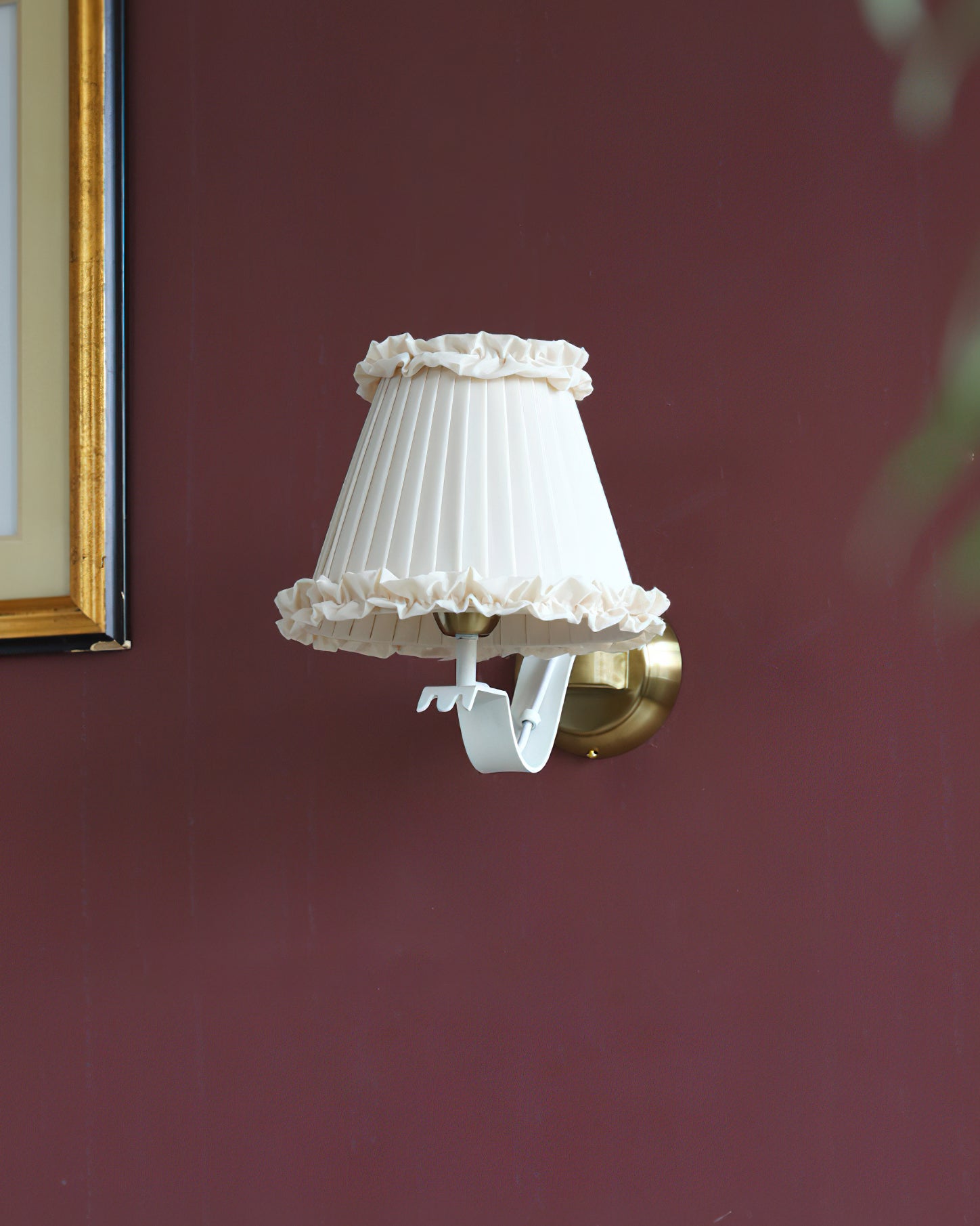 Product dimensions overlay for the Chantal Ruffle Wall Sconce.