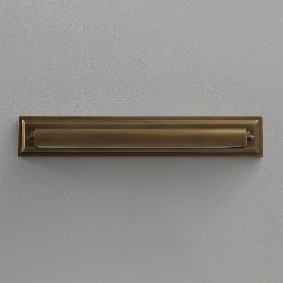 Product dimensions for the 40cm Davenport Tiered Wall Sconce.