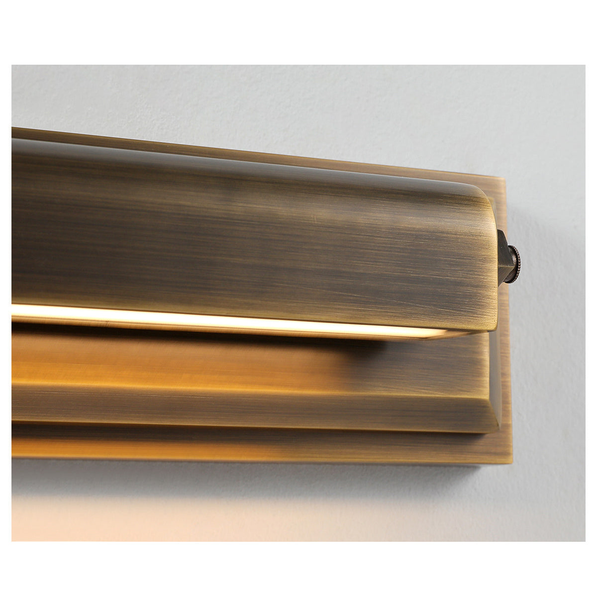 Product dimensions for the 80cm Davenport Tiered Wall Sconce.