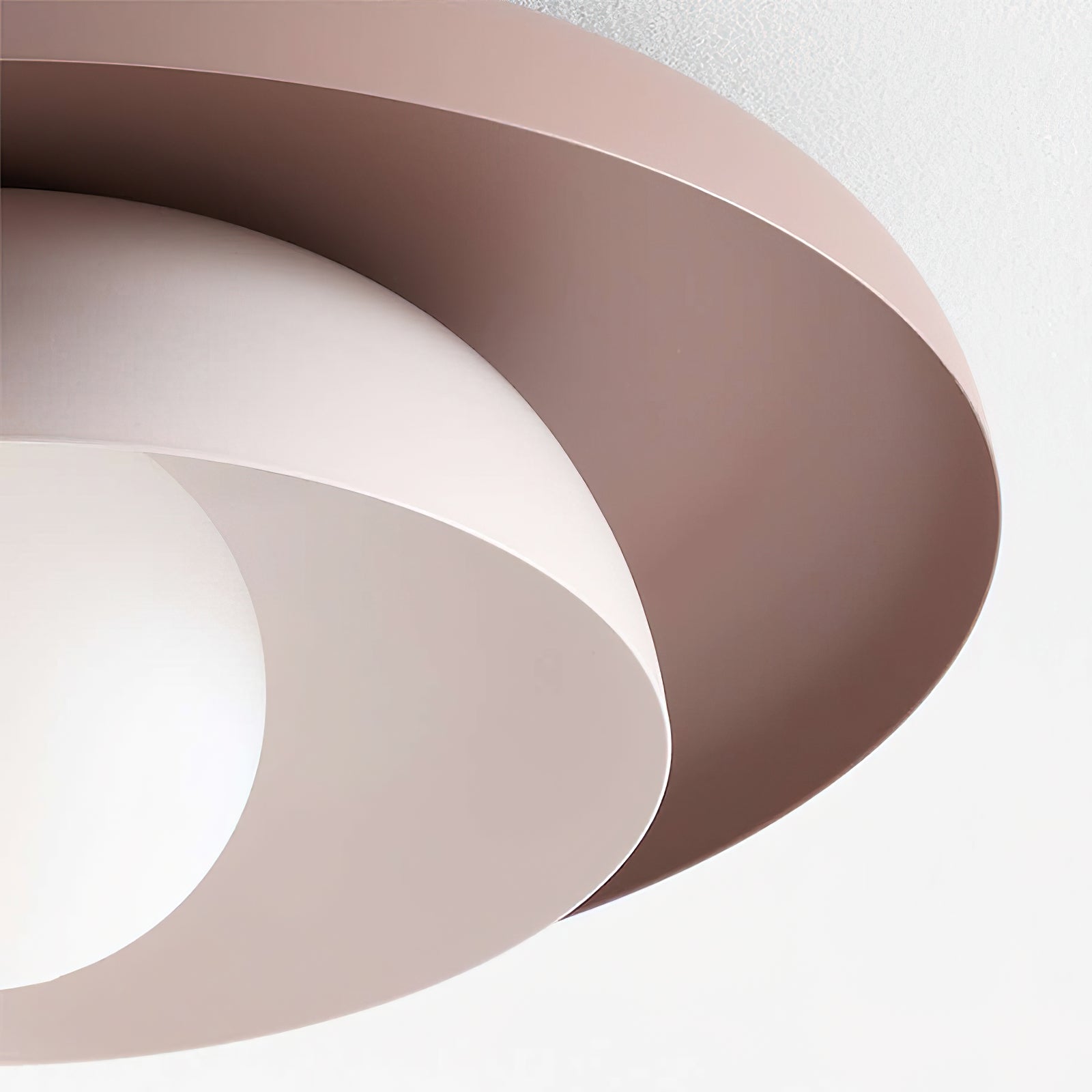 Side profile of the Miller Double Flush Mount.