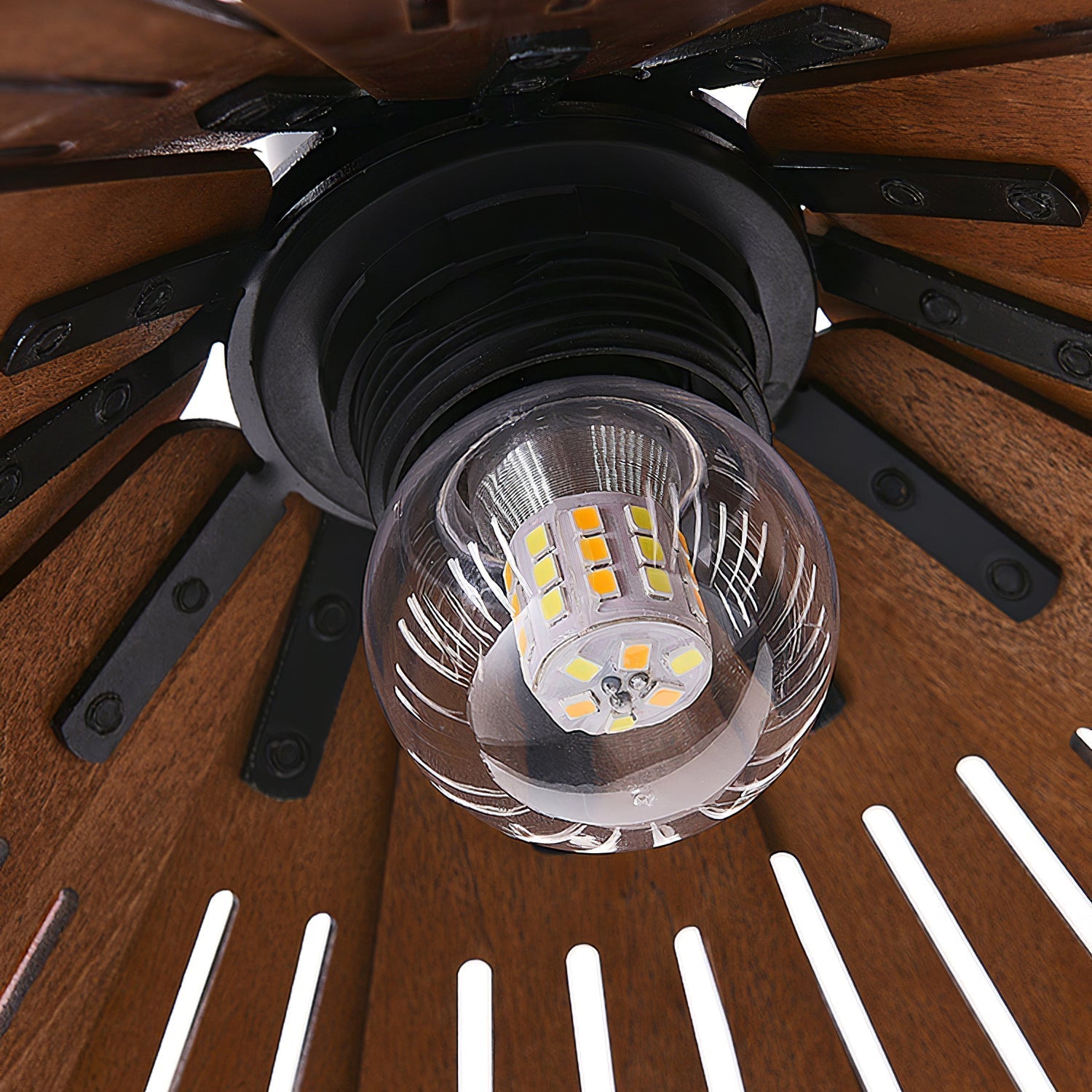 Isria Pendant Lamp