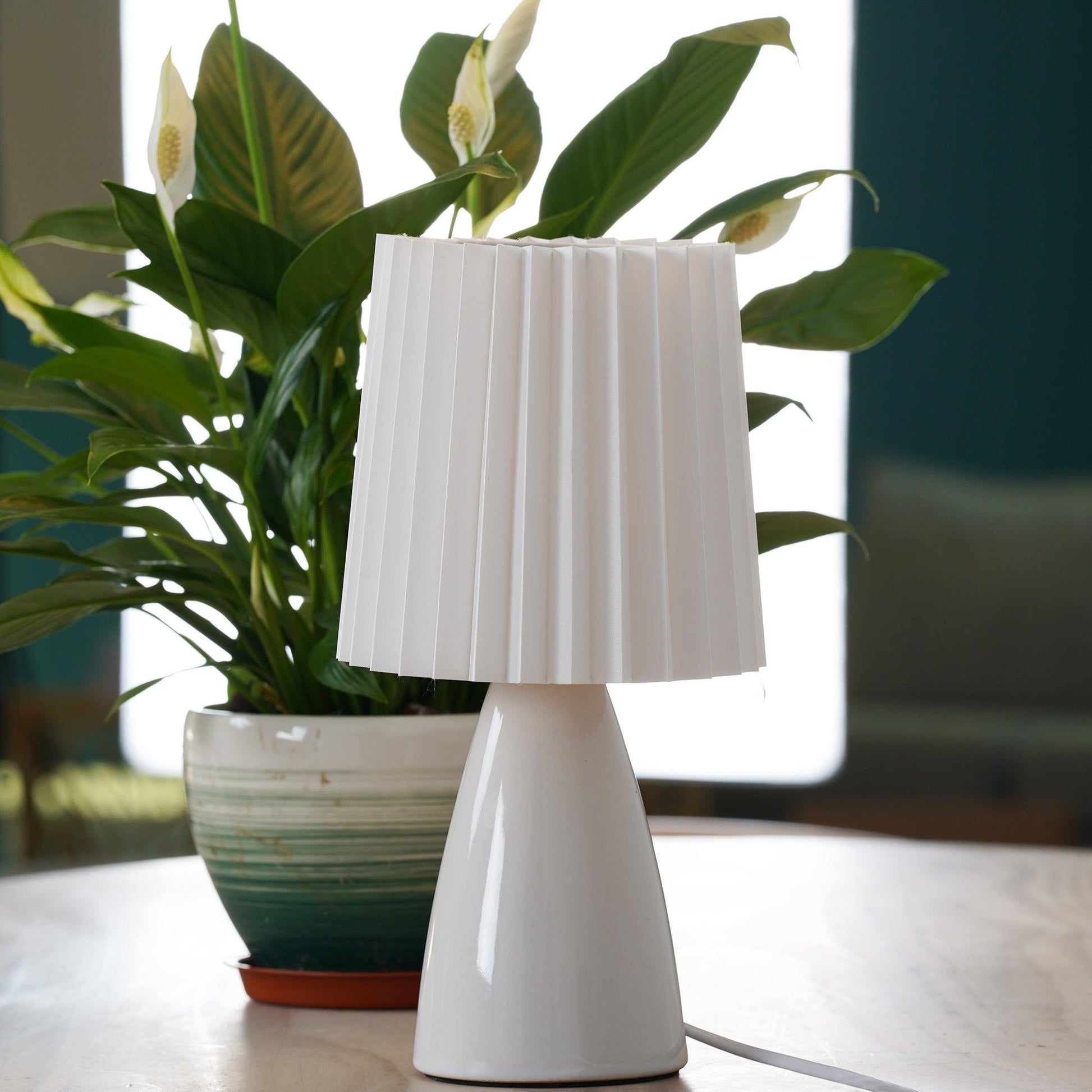 Boko Minimalist Fabric Table Lamp-Neutral Decor