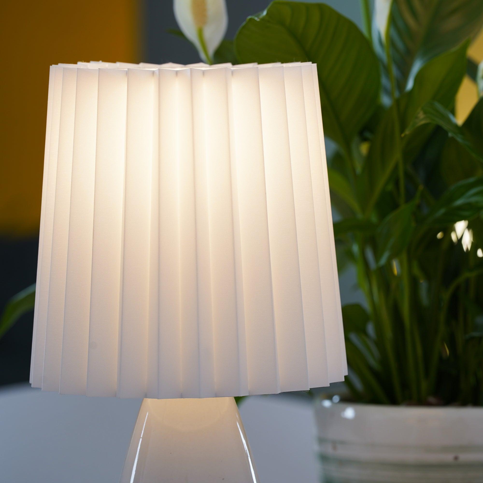 Boko Minimalist Fabric Table Lamp-Neutral Decor