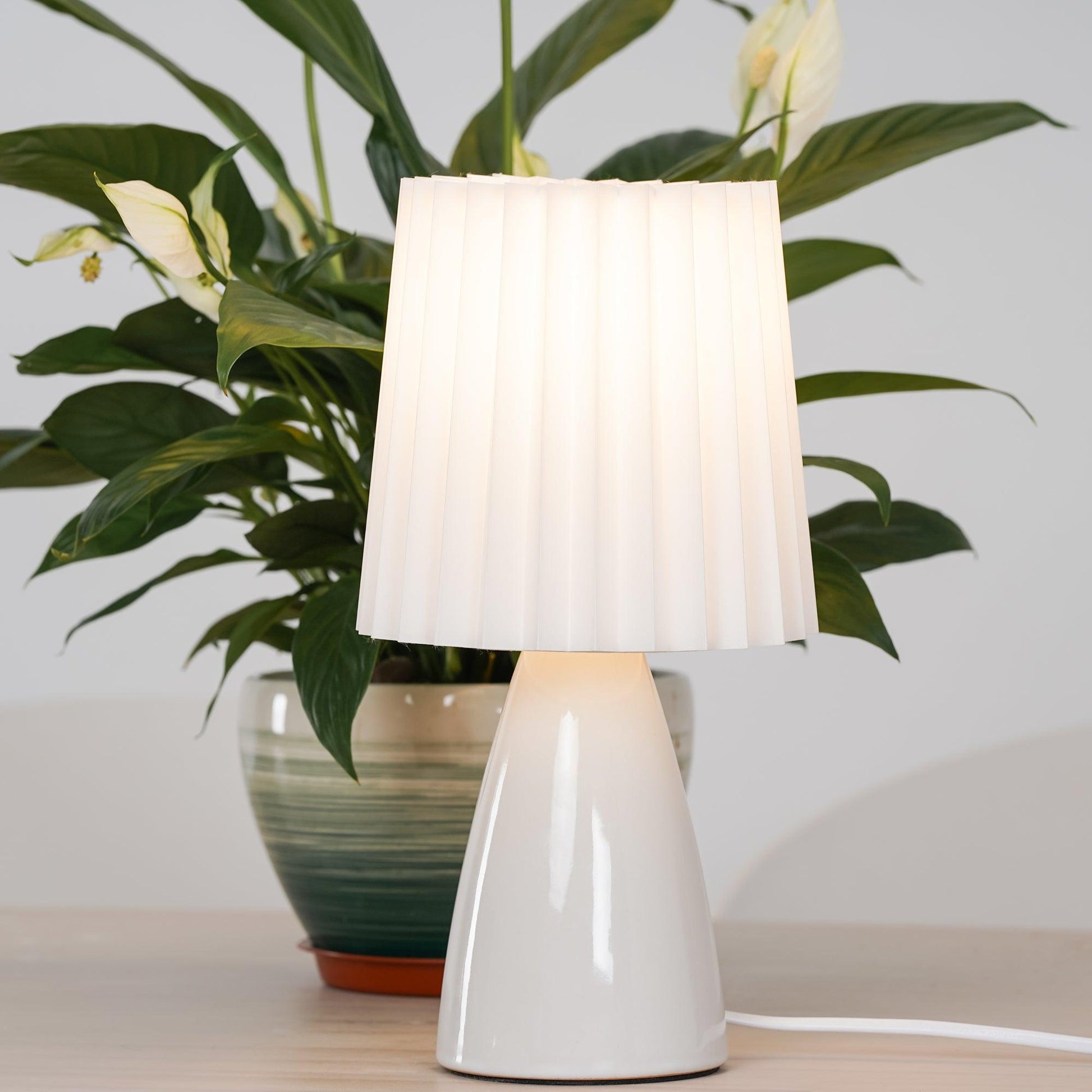 Boko Minimalist Fabric Table Lamp-Neutral Decor