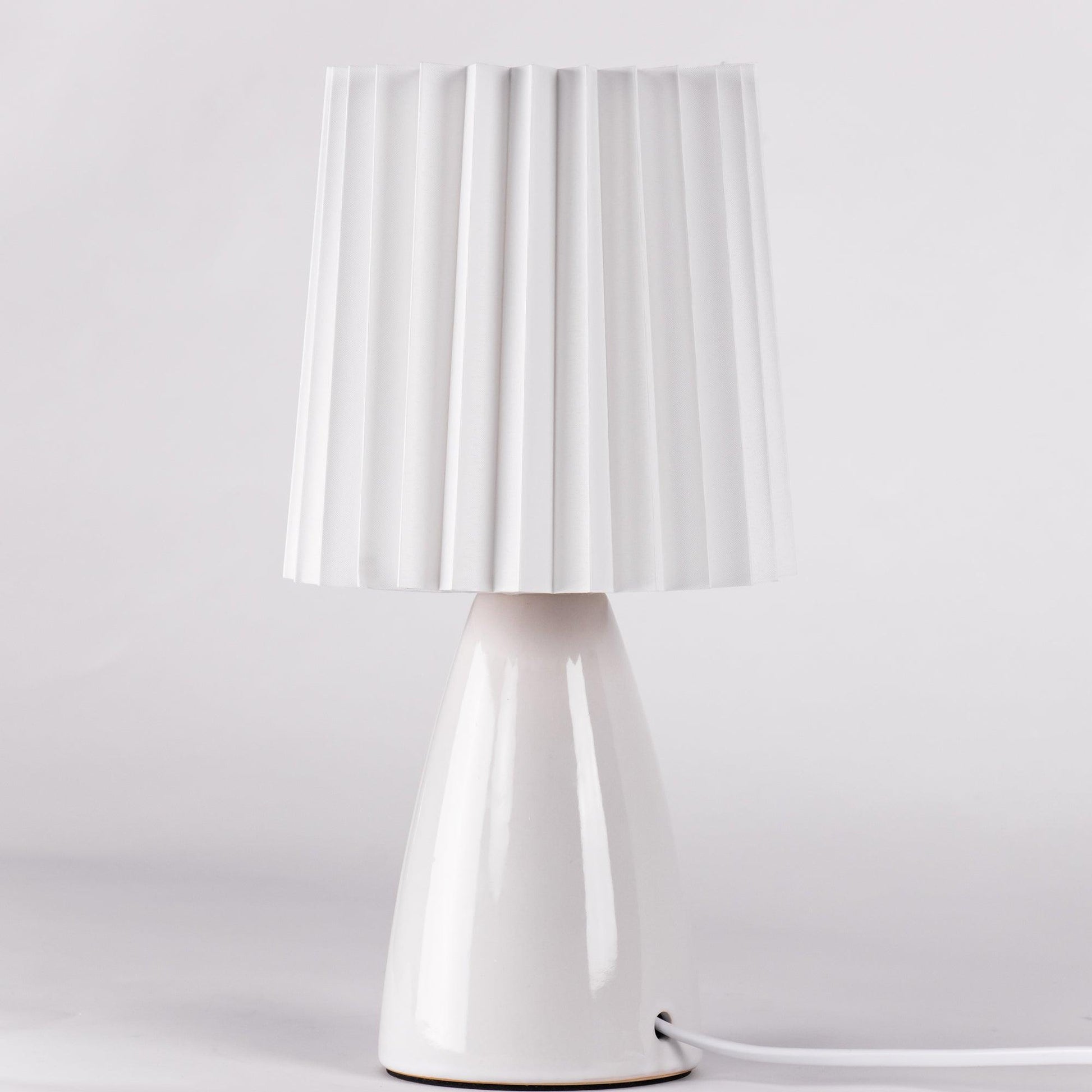 Boko Minimalist Fabric Table Lamp-Neutral Decor