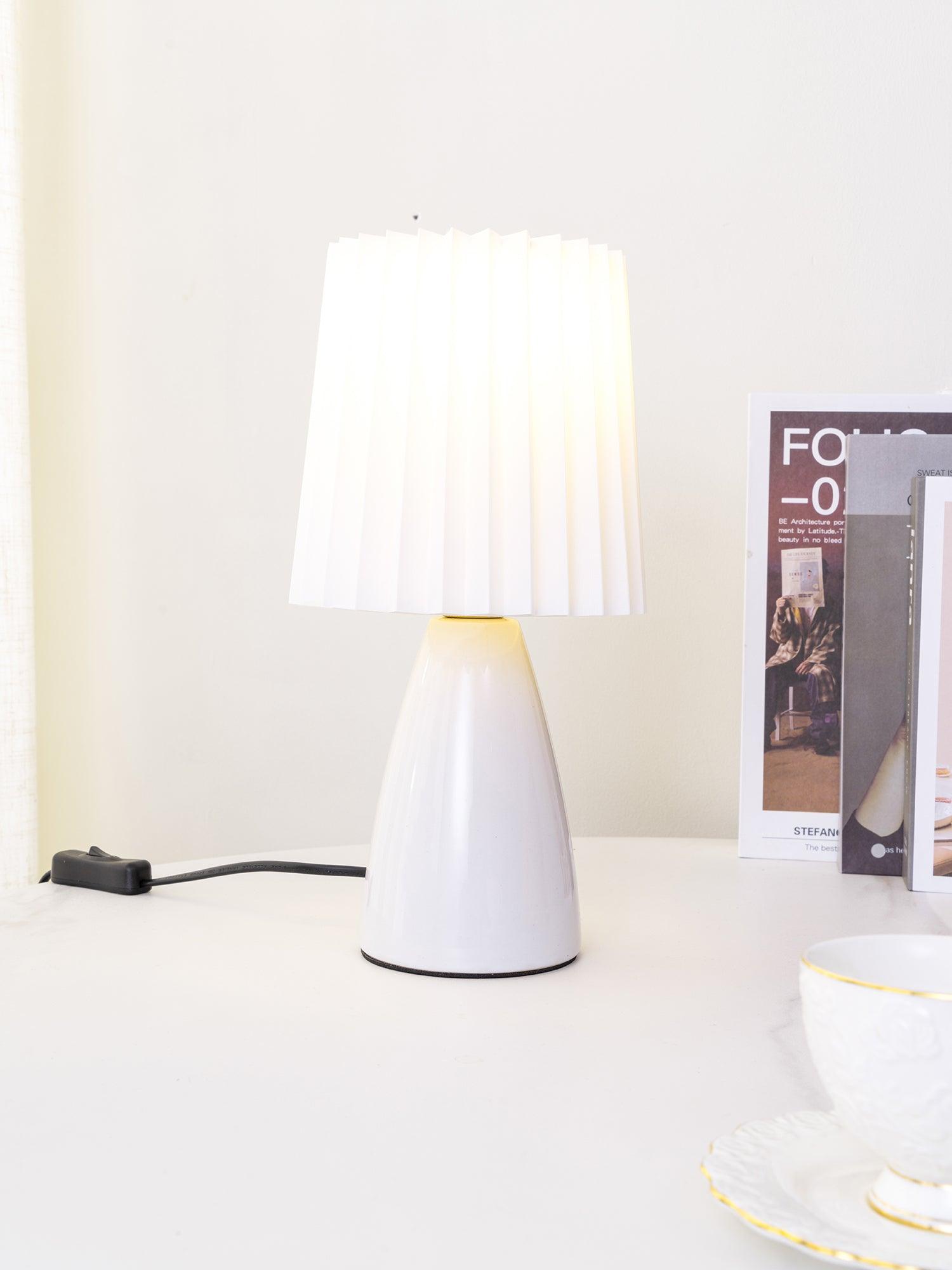 Boko Minimalist Fabric Table Lamp-Neutral Decor