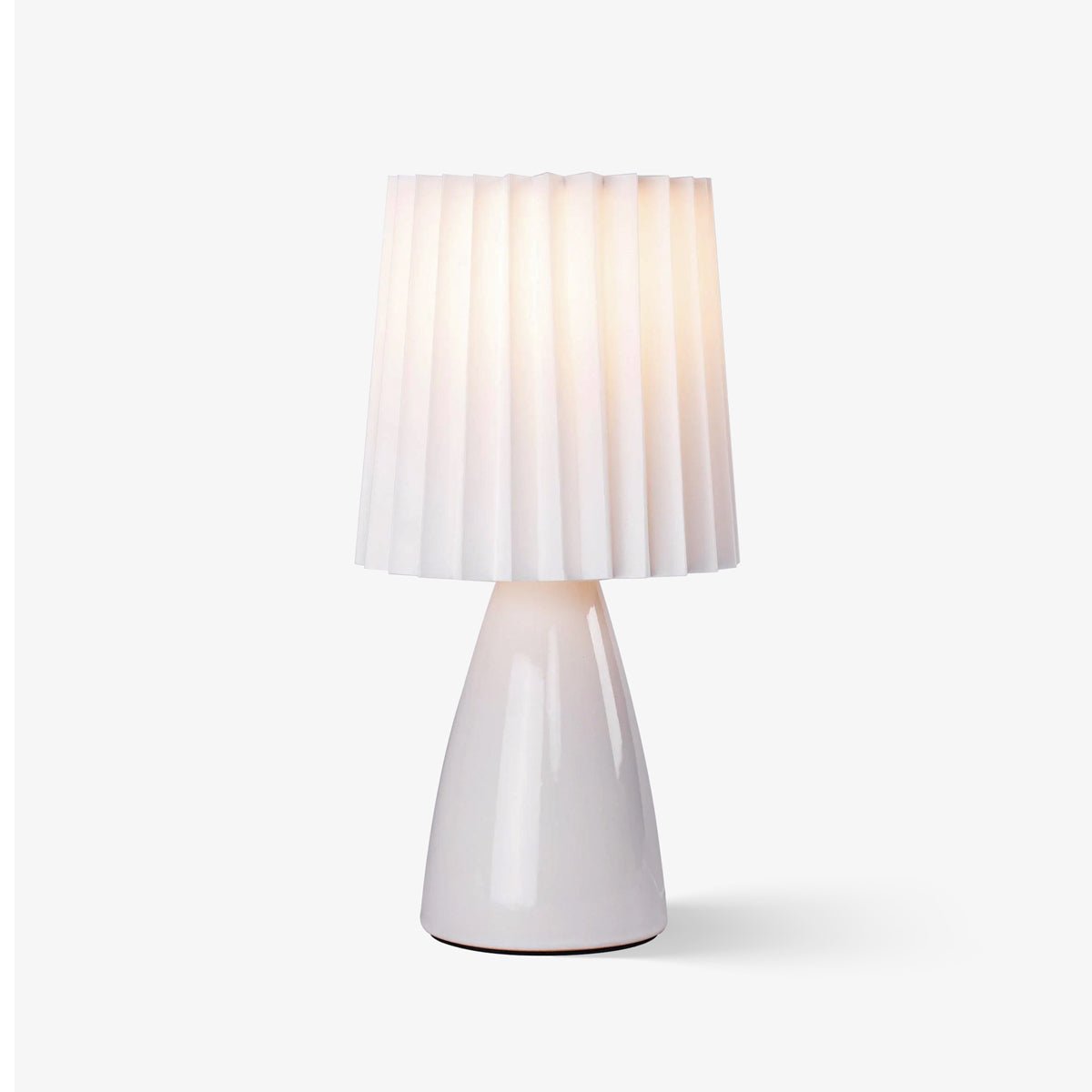 Boko Minimalist Fabric Table Lamp-Neutral Decor