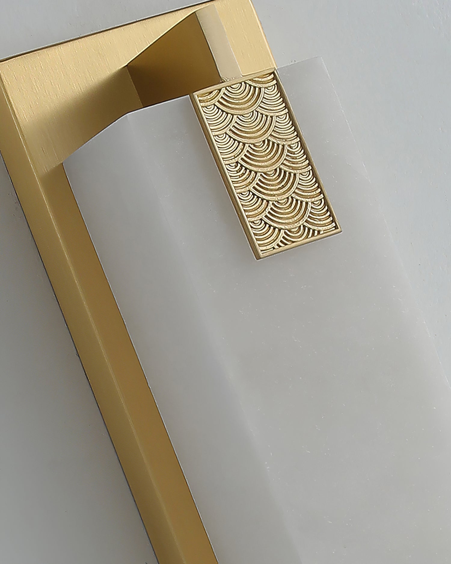 Kelen Alabaster Wall Lamp 4 Style-Neutral Decor