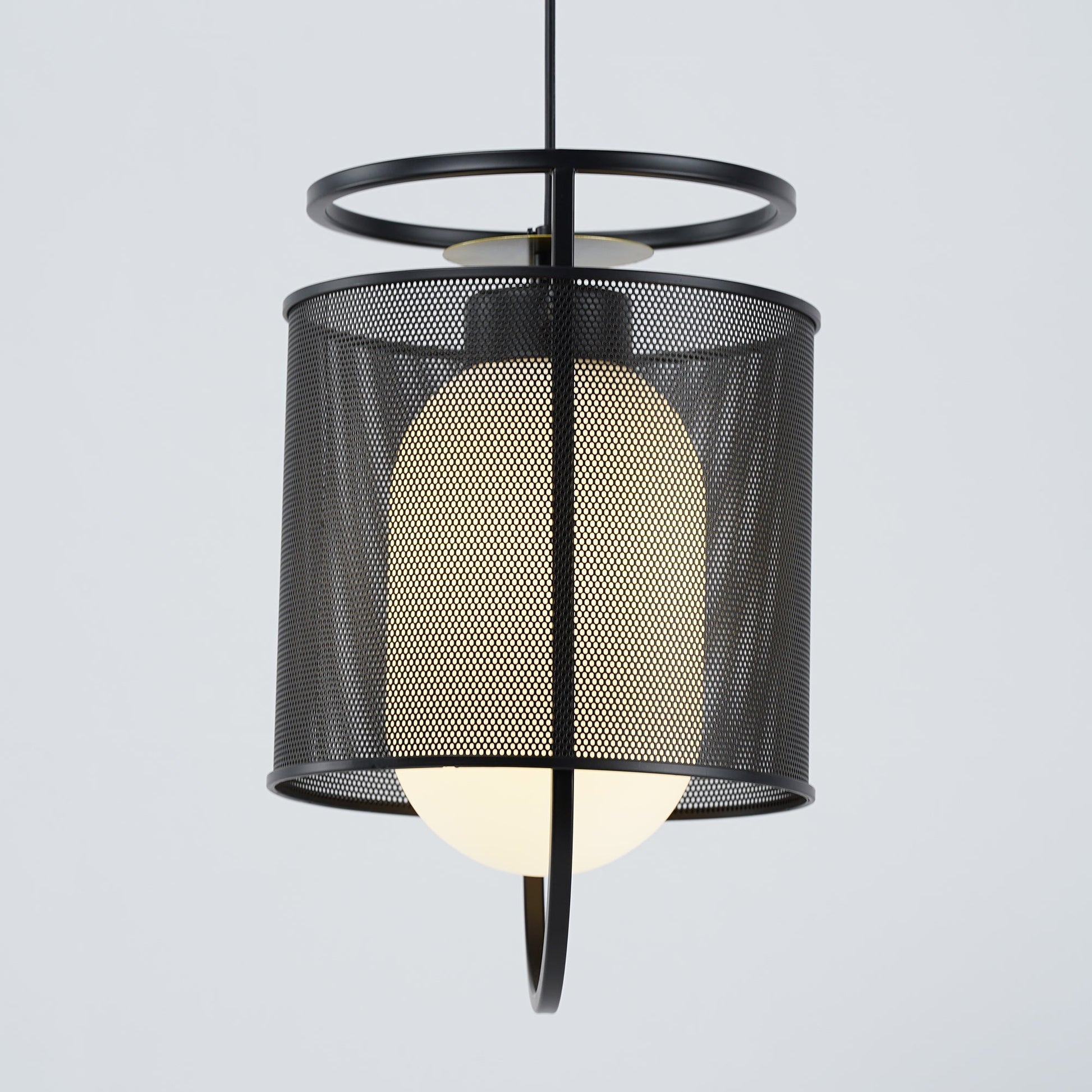 Meren Pendant Lamp Mesh Cylinder Brass Accent Industrial-Neutral Decor