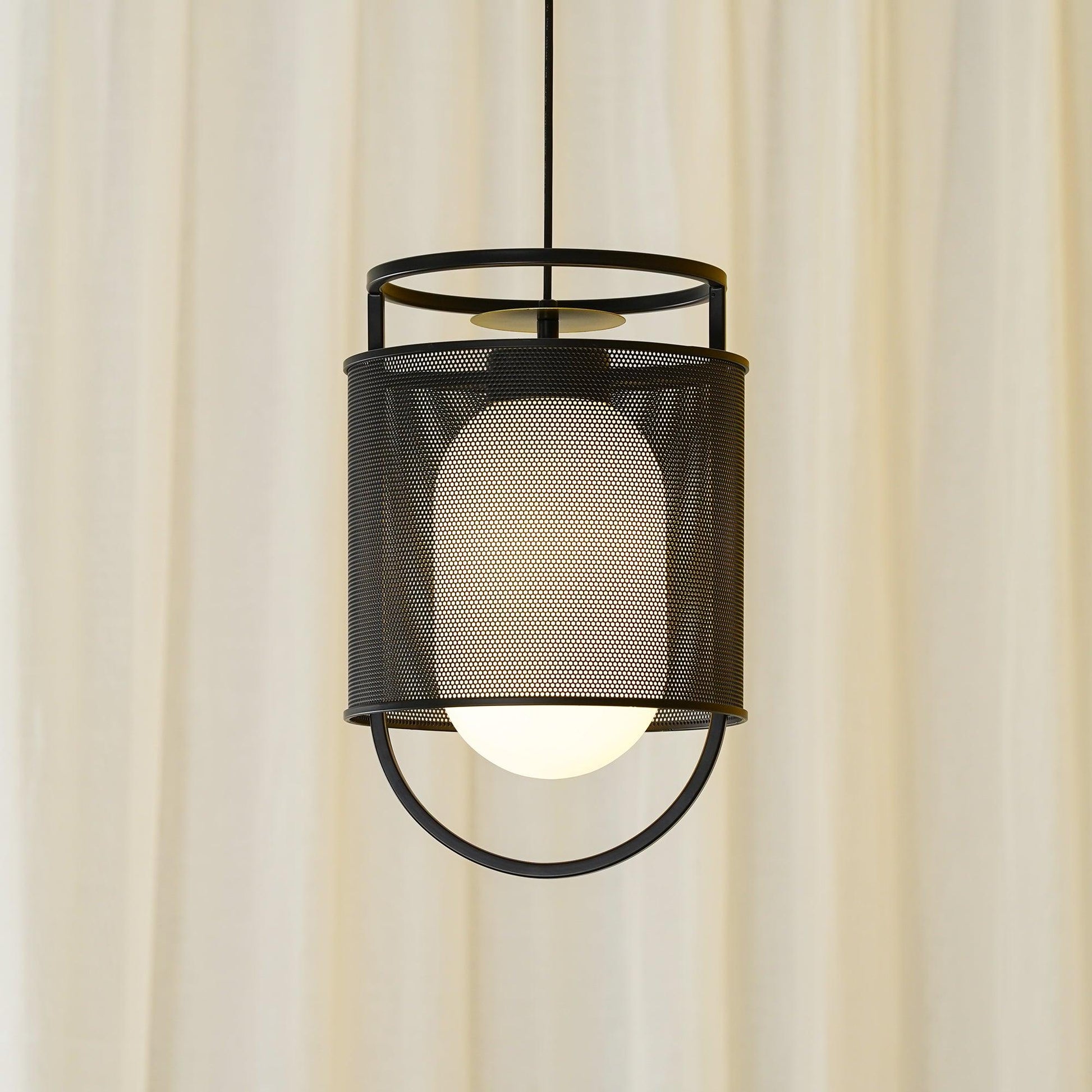 Meren Pendant Lamp Mesh Cylinder Brass Accent Industrial-Neutral Decor