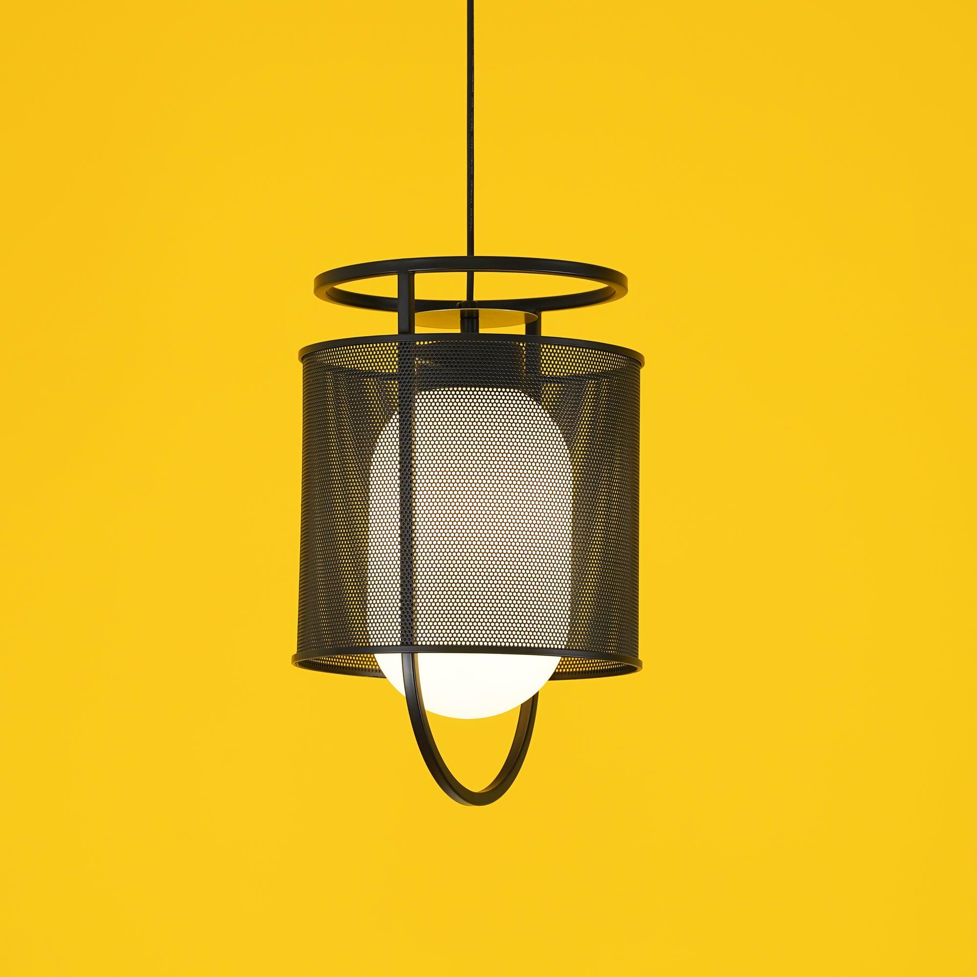 Meren Pendant Lamp Mesh Cylinder Brass Accent Industrial-Neutral Decor