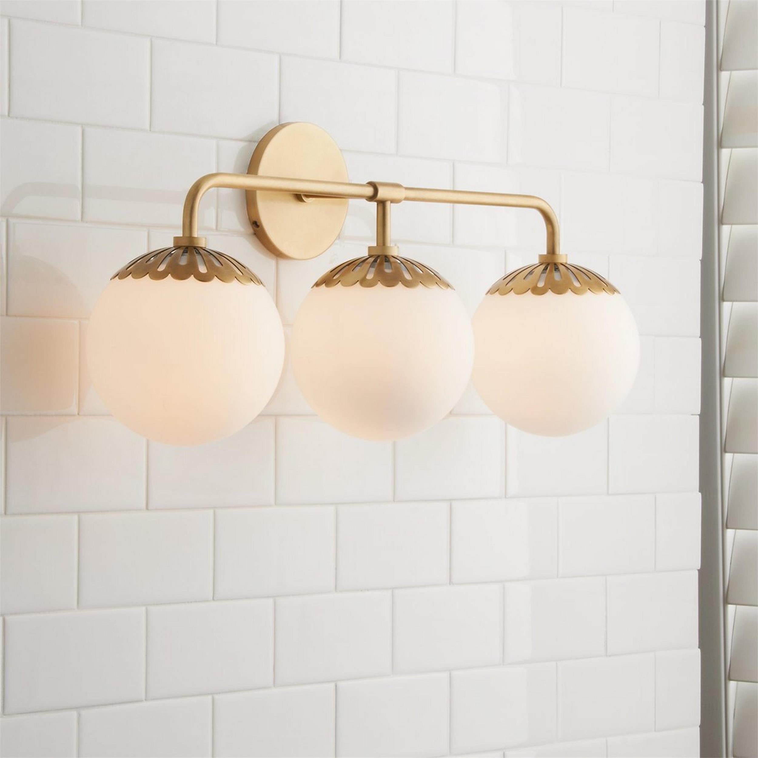 Caspian Wall Lamp