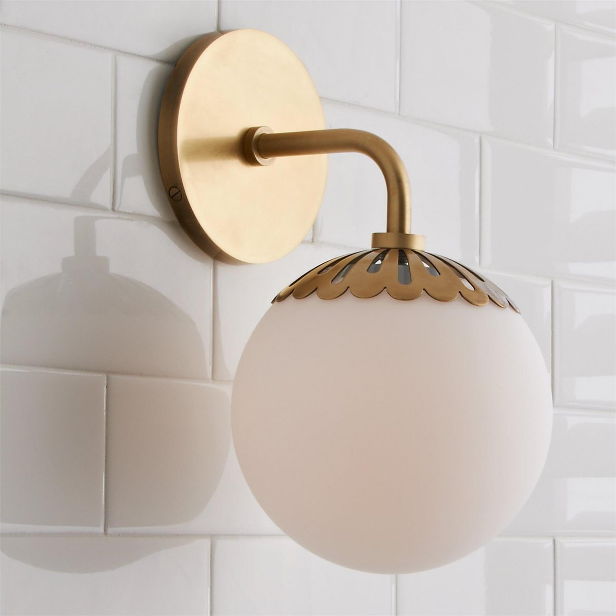 Caspian Wall Lamp