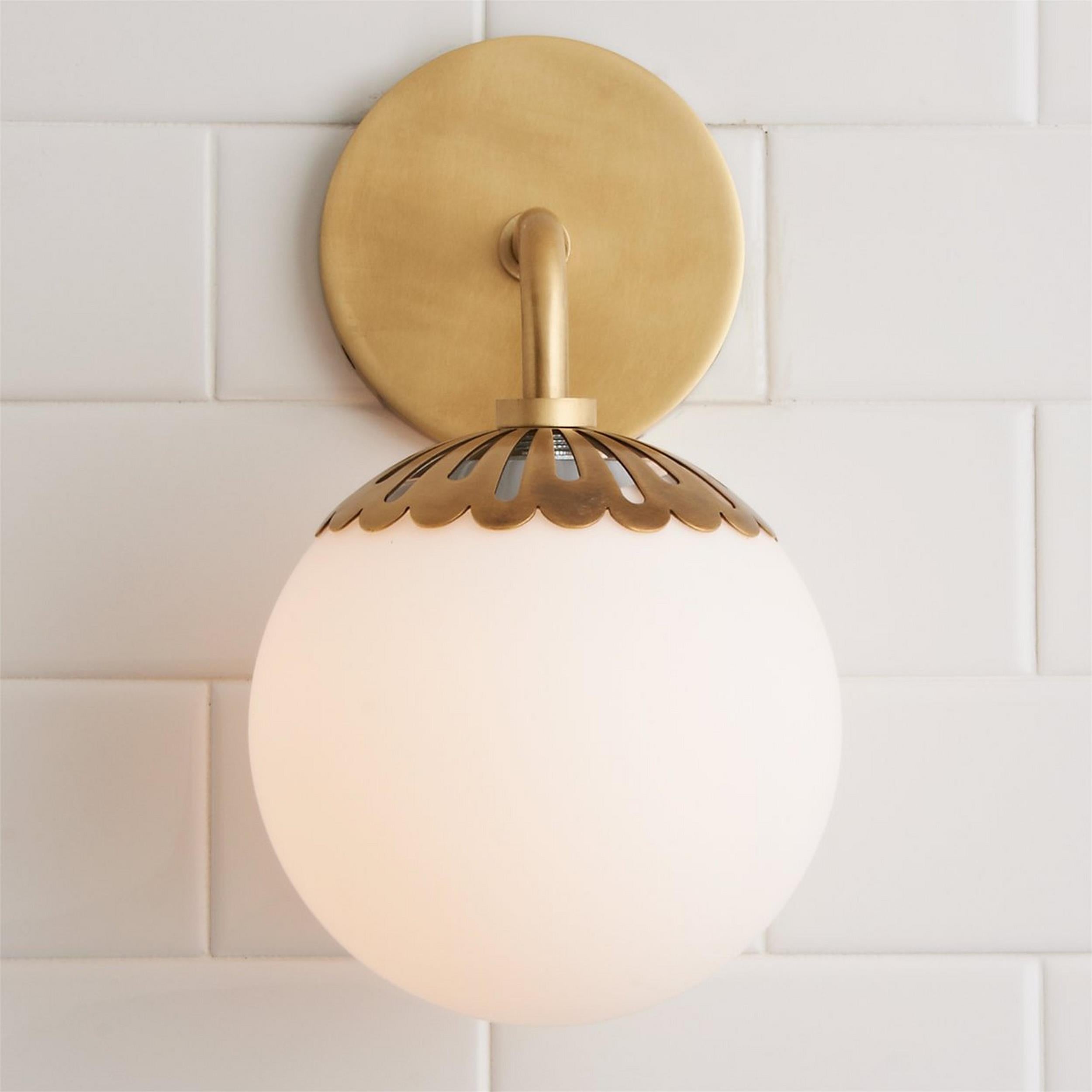 Caspian Wall Lamp