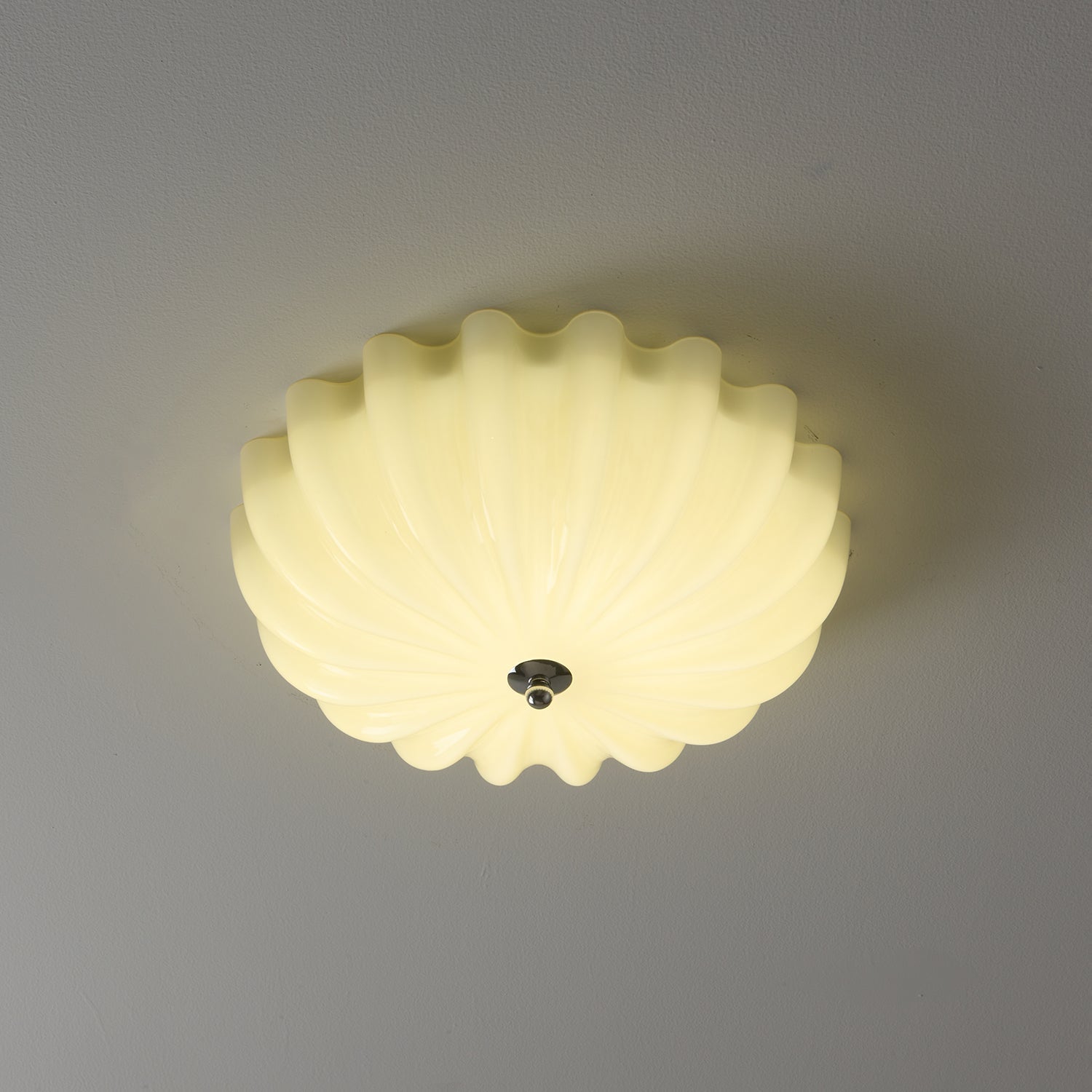 Zerinos Premium Nordic Art Shell Wood Glass Ceiling Light-Neutral Decor