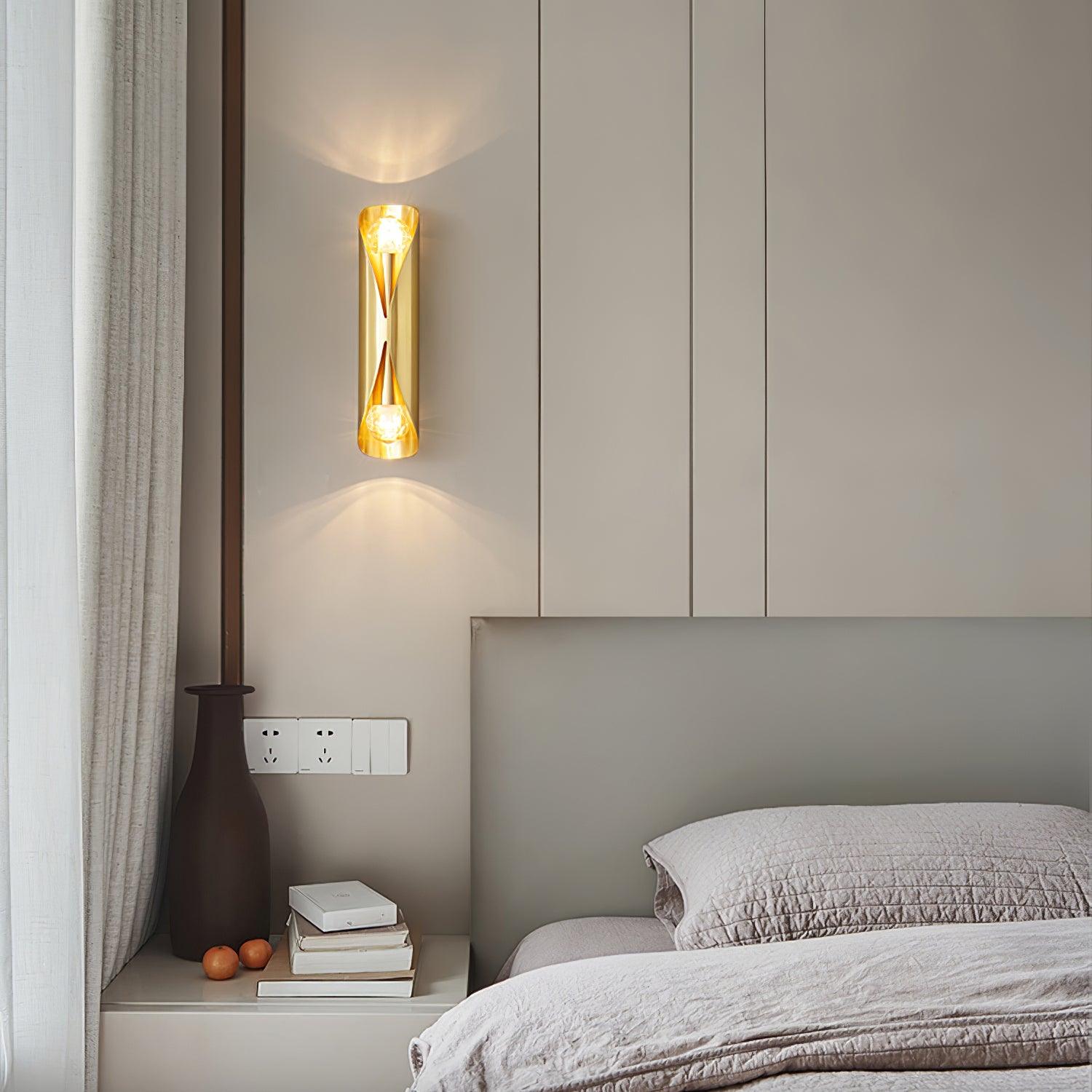 Avynila Modern Minimalist Diamonds Brass Wall Lamp-Neutral Decor