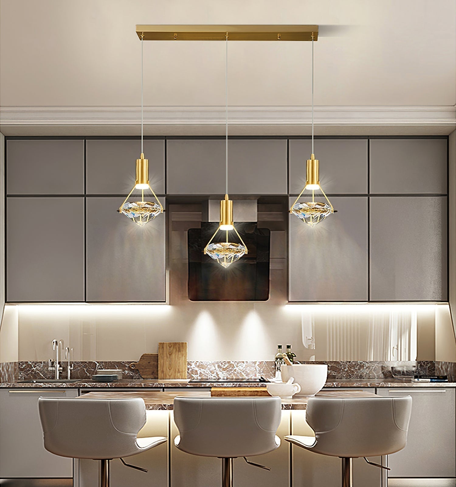 Cira Pendant Lamp Brass Crystal Elegant-Neutral Decor