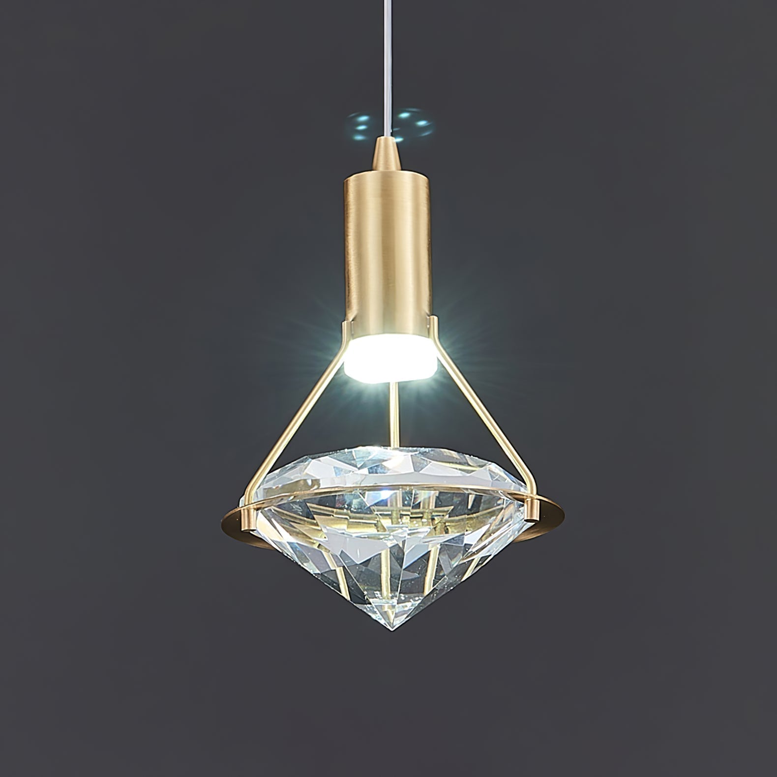 Cira Pendant Lamp Brass Crystal Elegant-Neutral Decor
