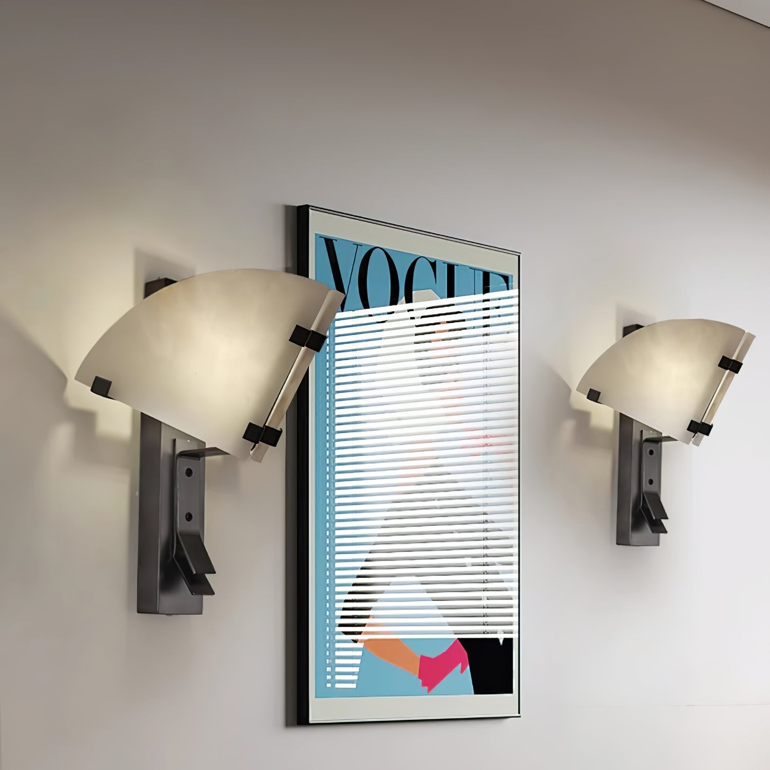 Selesta Modern Alabaster Wall Light-Neutral Decor