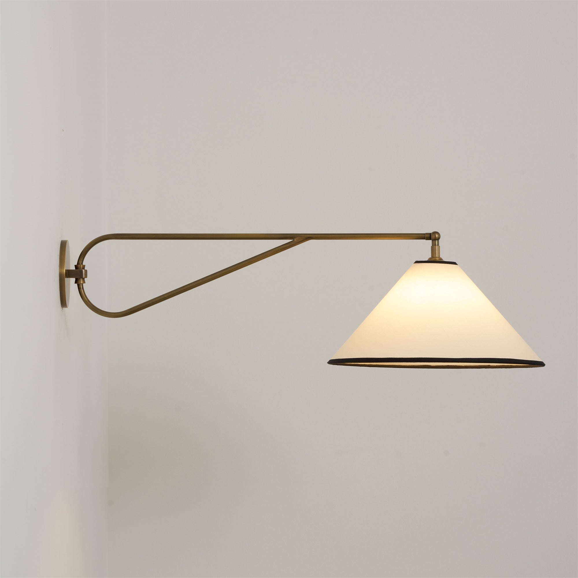 Nexa Wall Lamp