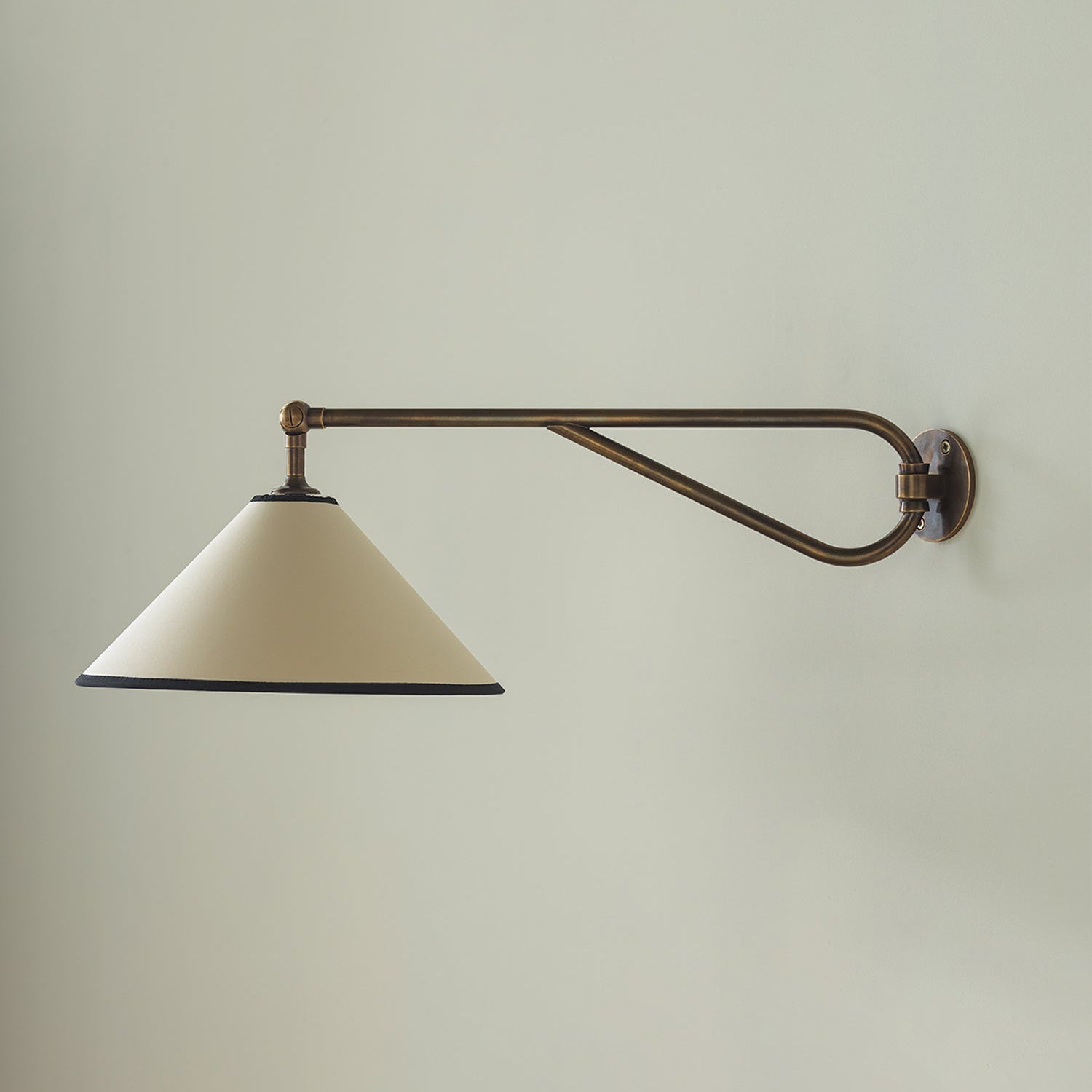 Nexa Wall Lamp