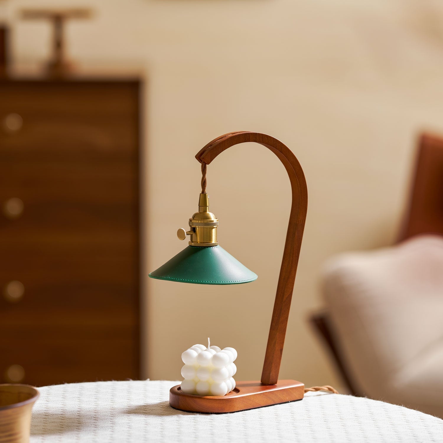 The metal lamp head and GU10 socket, bulb not included.