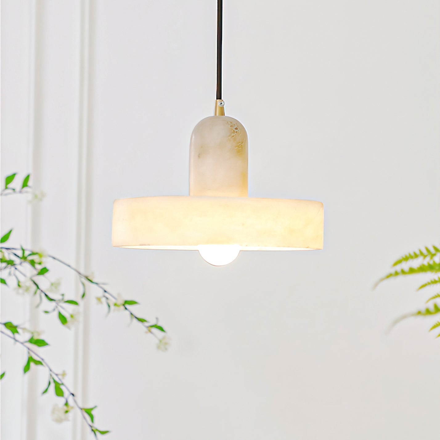 Luste  Disc Orb Alabaster Pendant Light