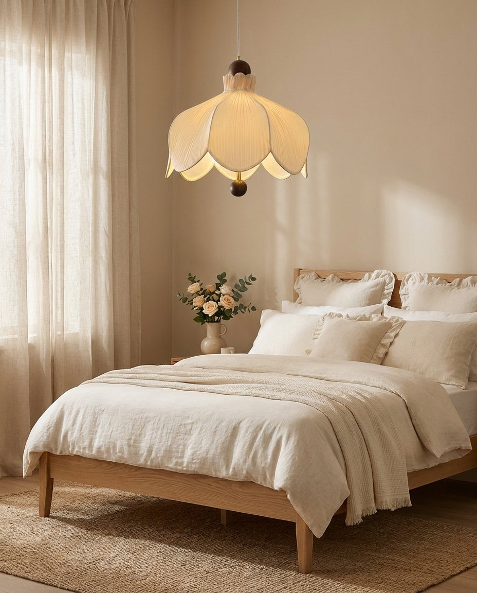 Ethas Pendant Light