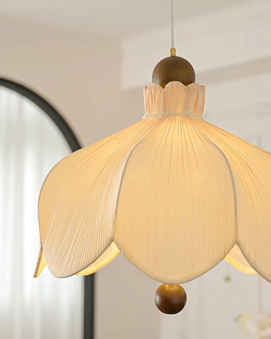 Ethas Pendant Light