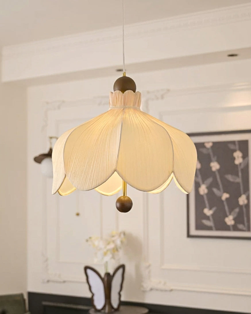 Ethas Pendant Light
