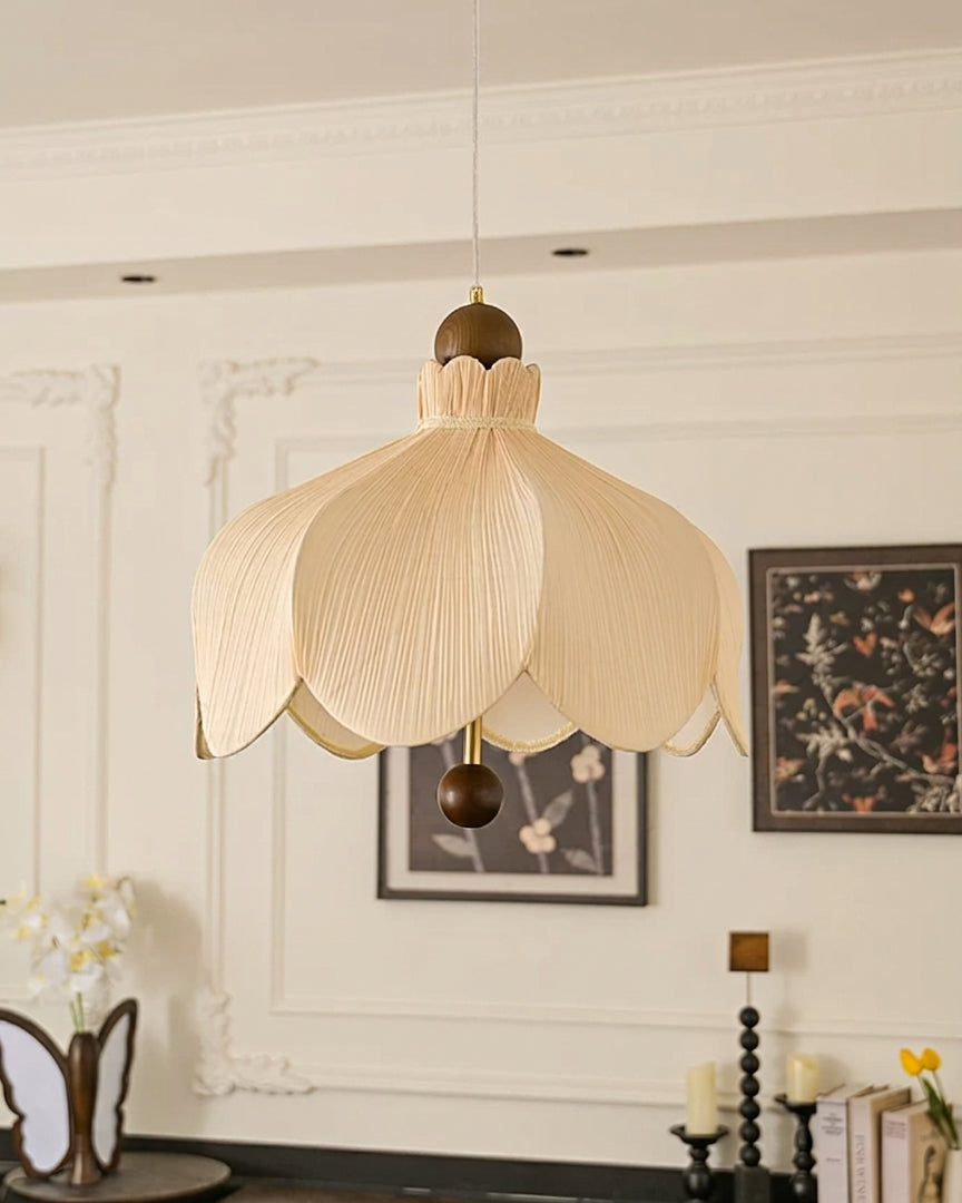 Ethas Pendant Light