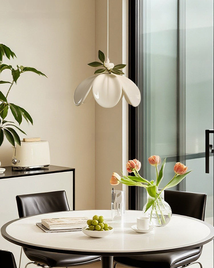 Dalia Pendant Light