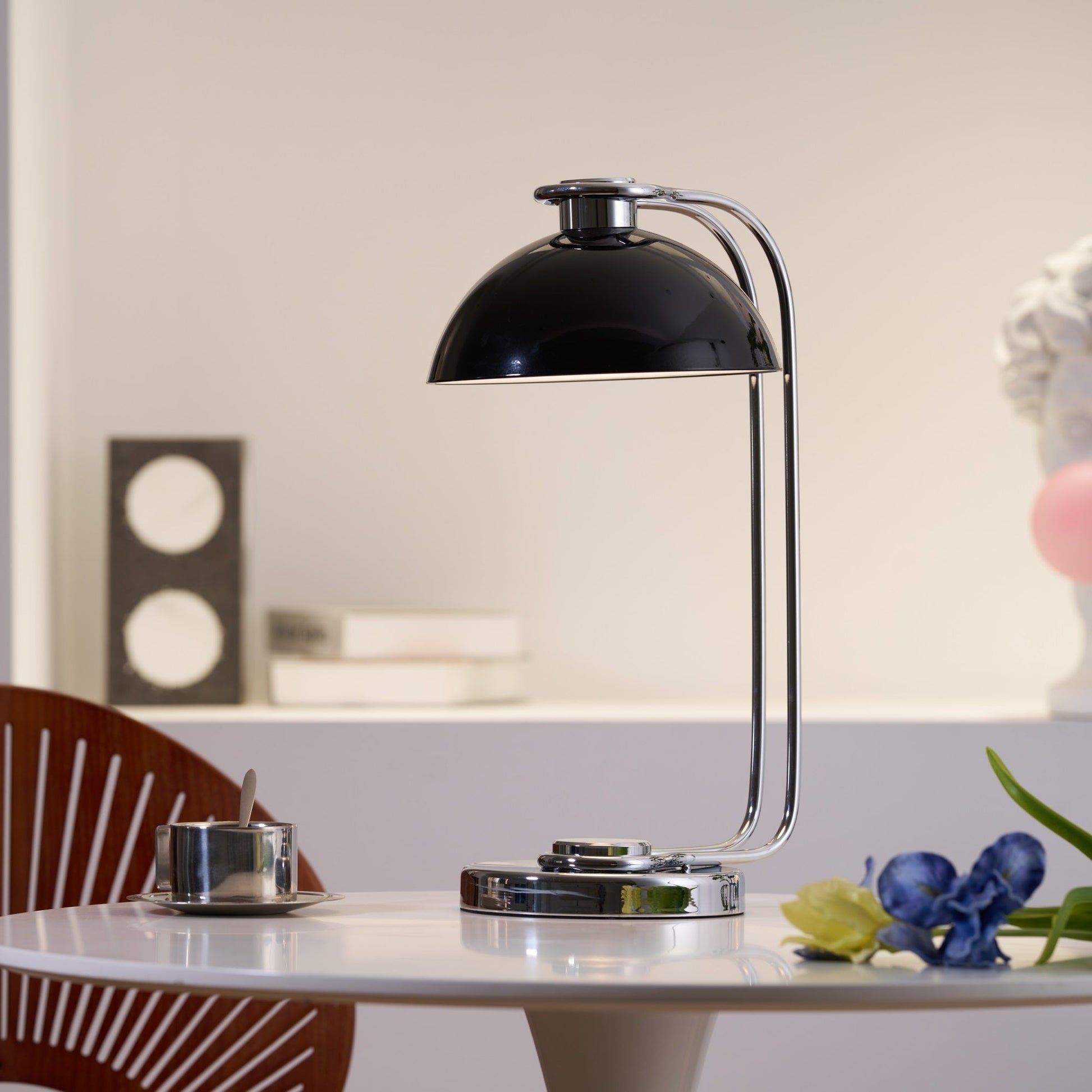 Neo Contemporary Acrylic Table lamp-Neutral Decor