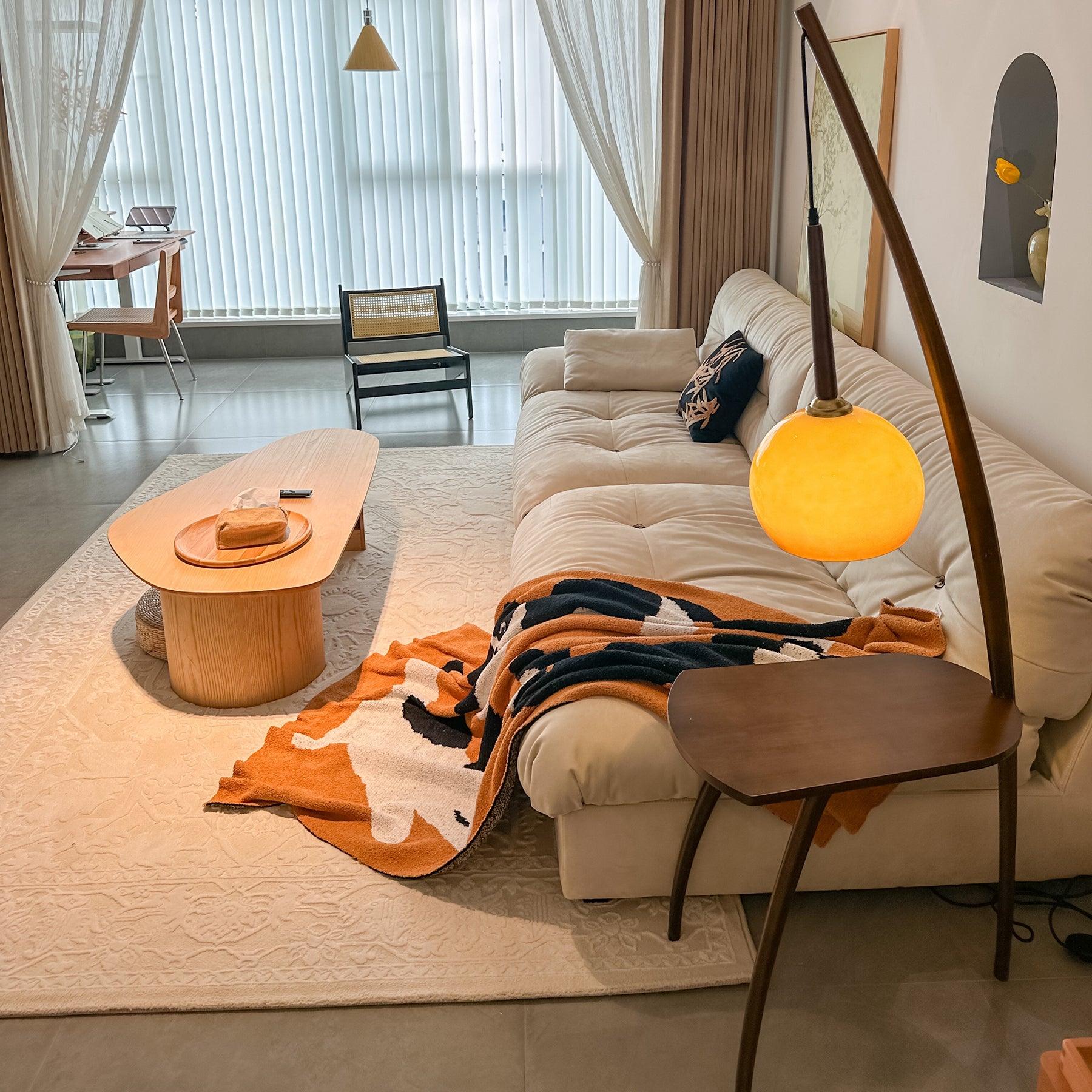 Pollo Floor Lamp