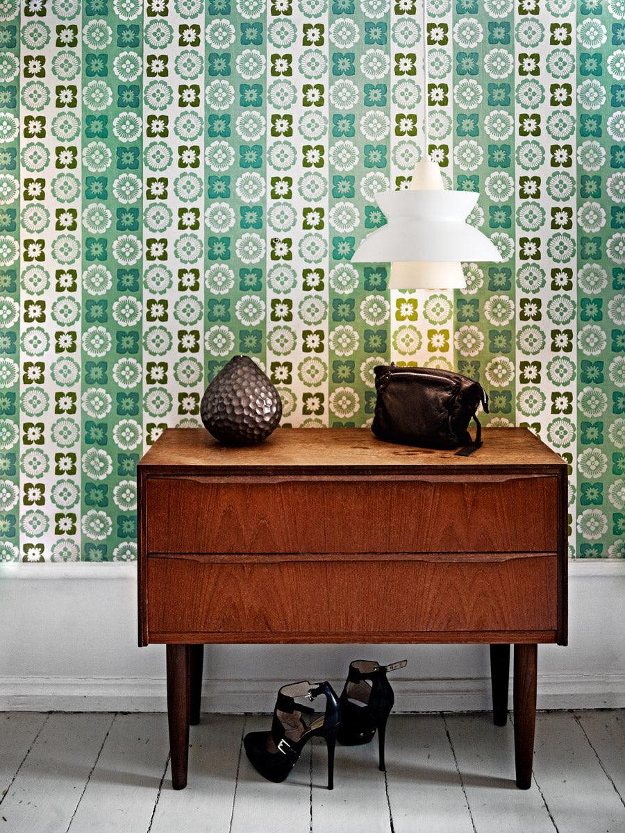 Nyvynel Pendant Light-Neutral Decor