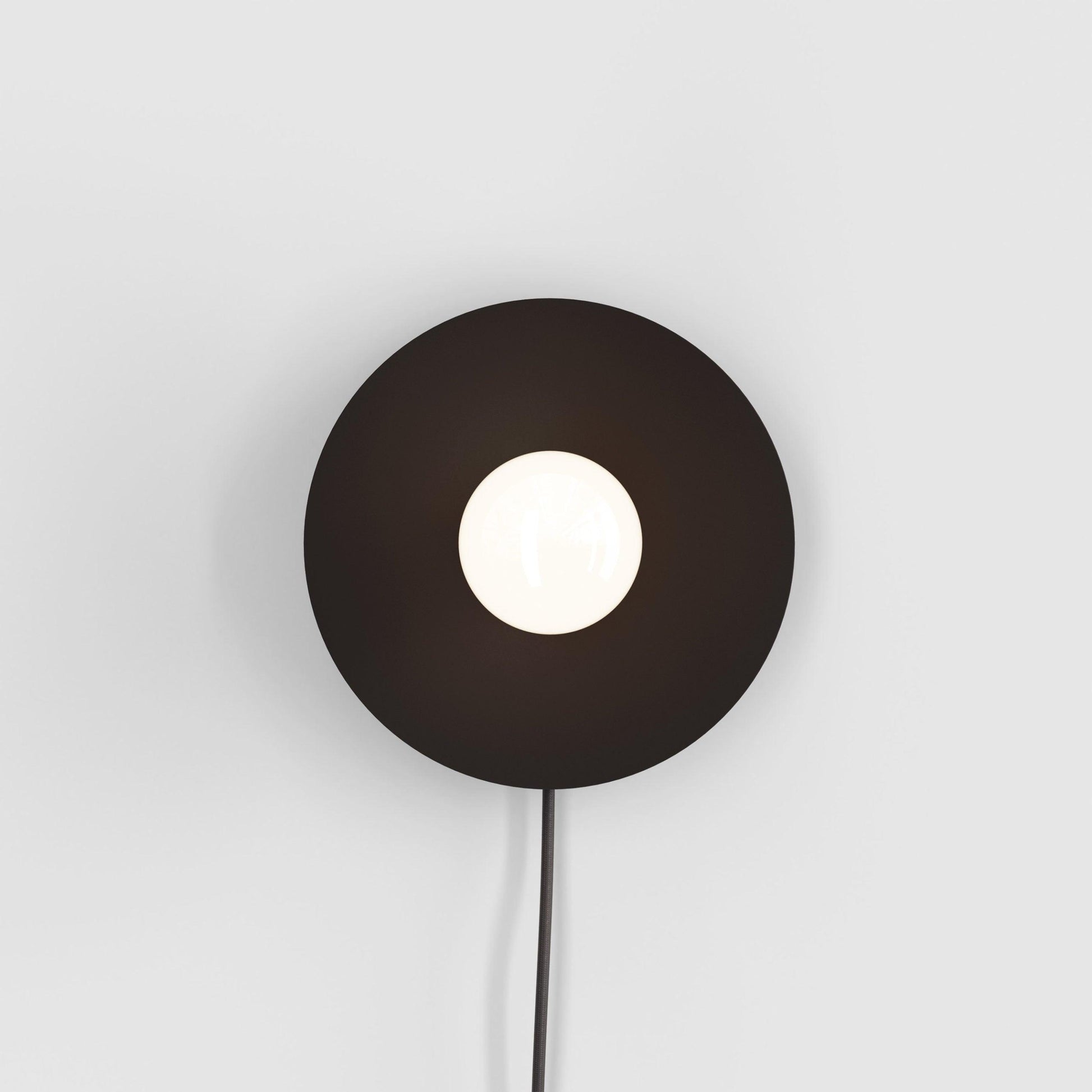 Lustra Wall Lamp Brass Bulb-Neutral Decor