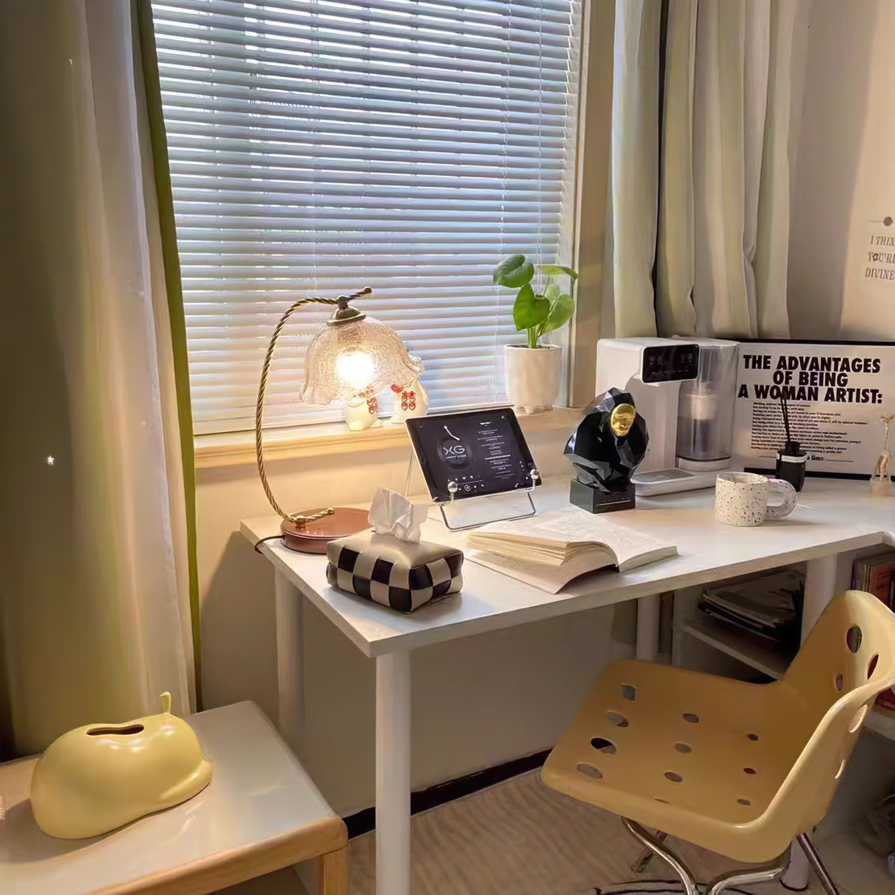 Kostor Table Lamp-Neutral Decor
