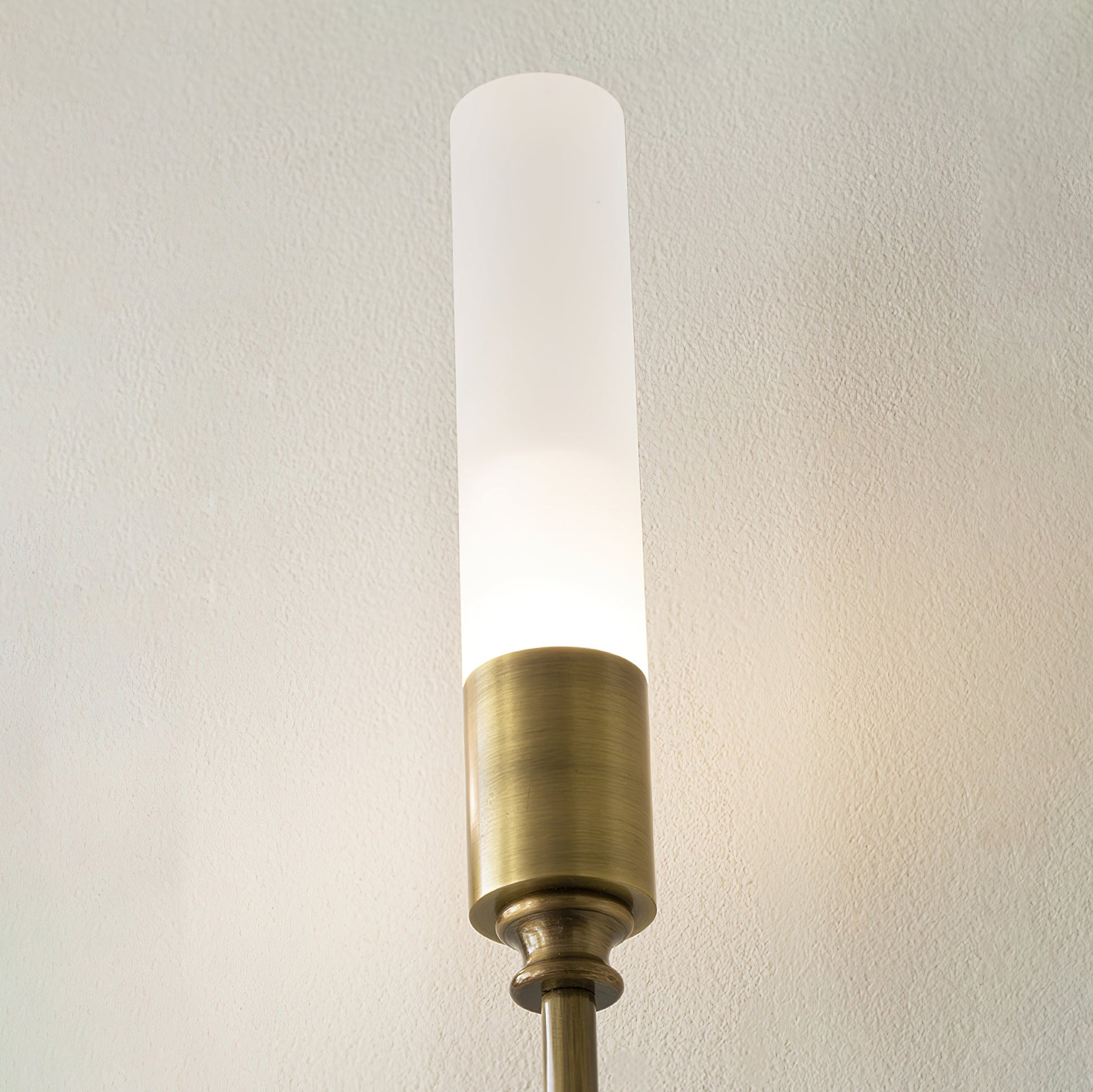 Yvori Wall Lamp Double Rod Minimalist-Neutral Decor