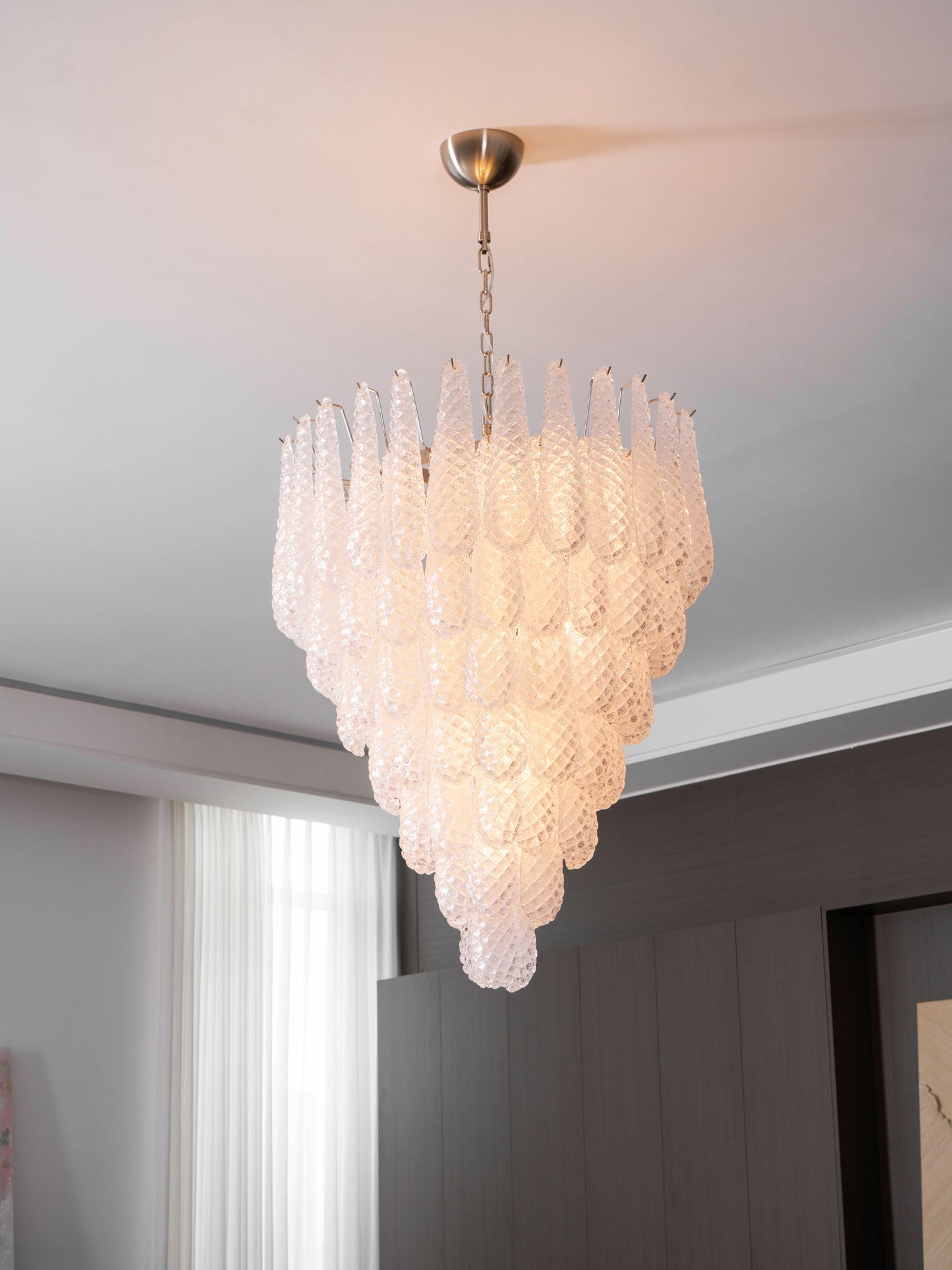 Aurora Chandelier Clear Droplets Murano Glass Waterfall Diamond-Neutral Decor