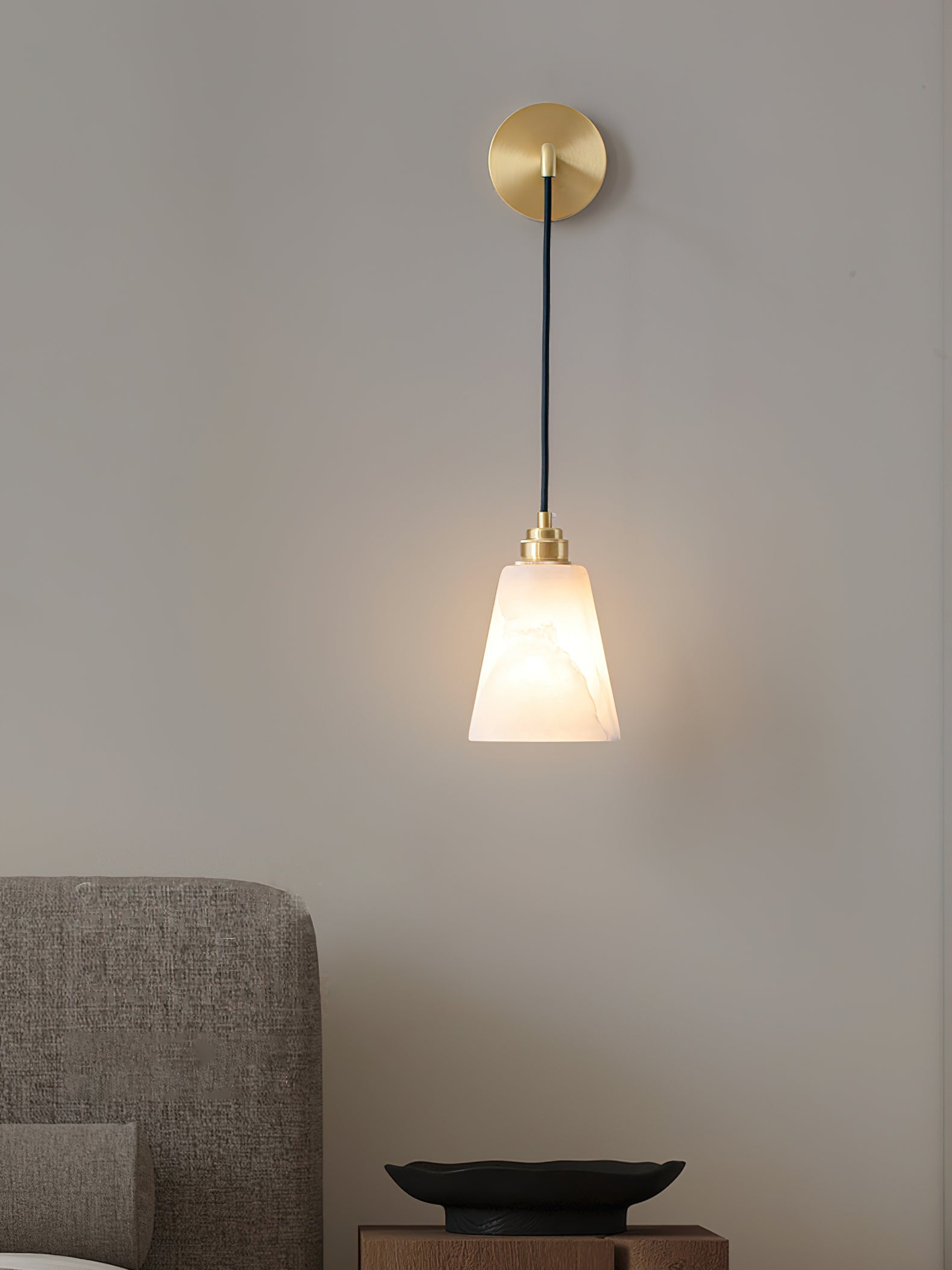 Yarlan Alabaster Wall Pendant Light-Neutral Decor