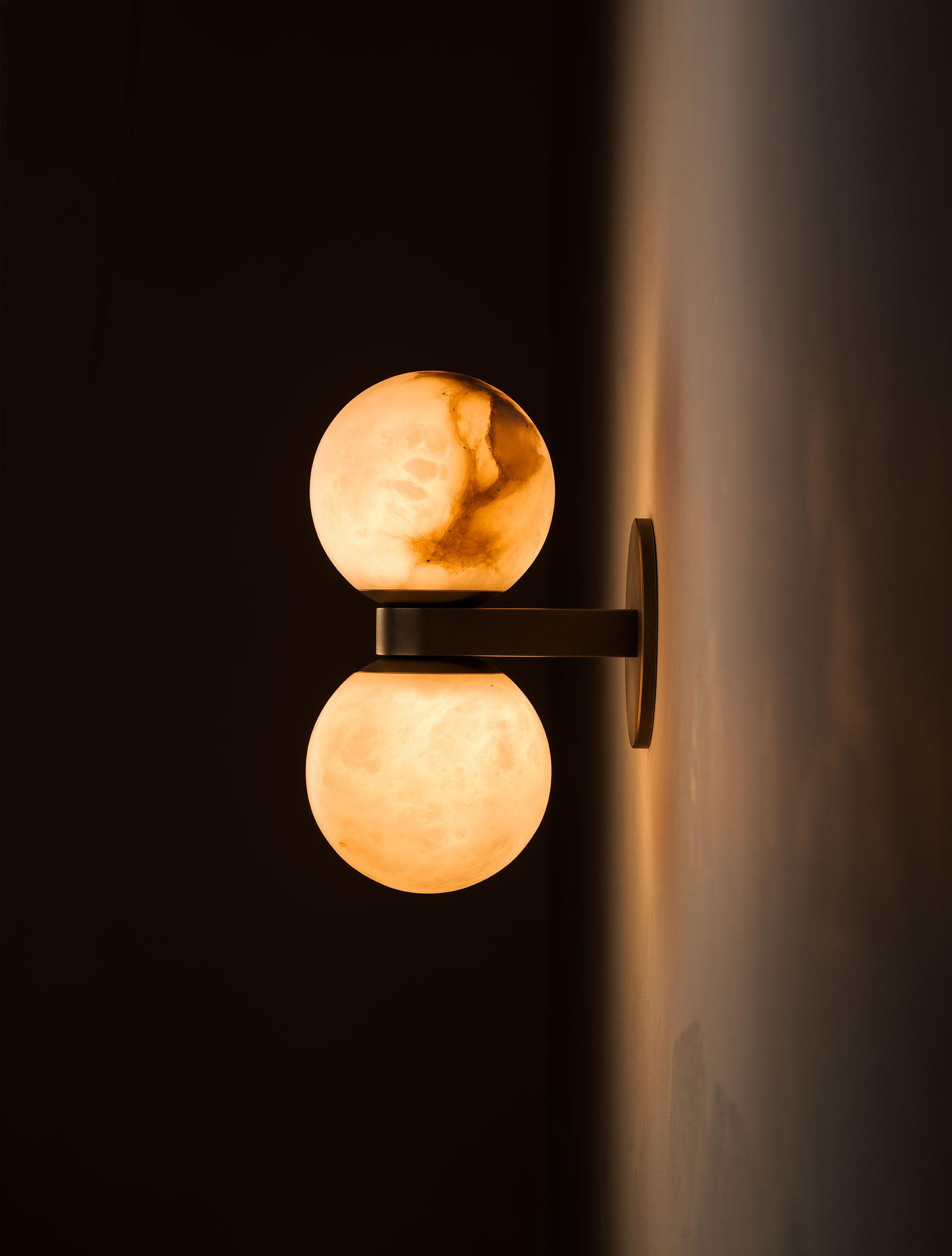 Lush Globe Alabaster Wall Lamp-Neutral Decor
