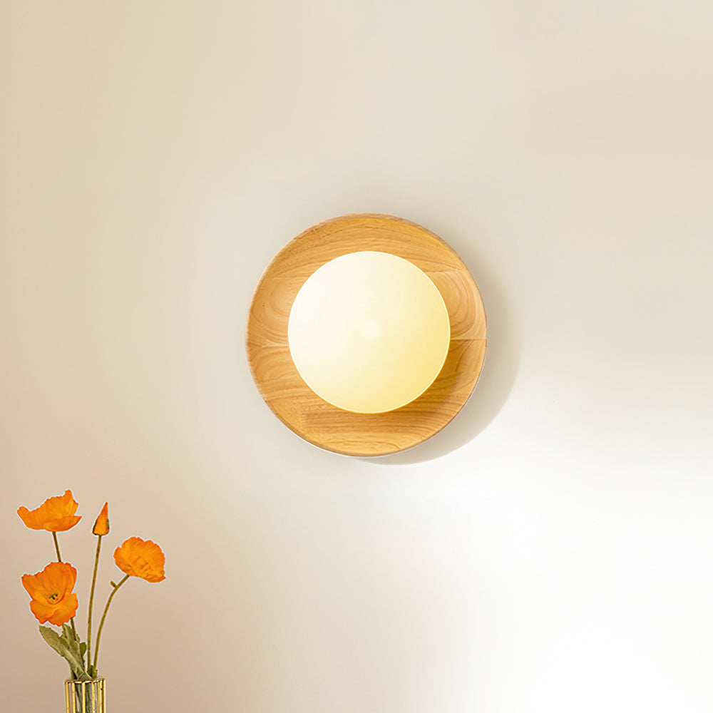 Runa Wooden Wall Lamp-Neutral Decor