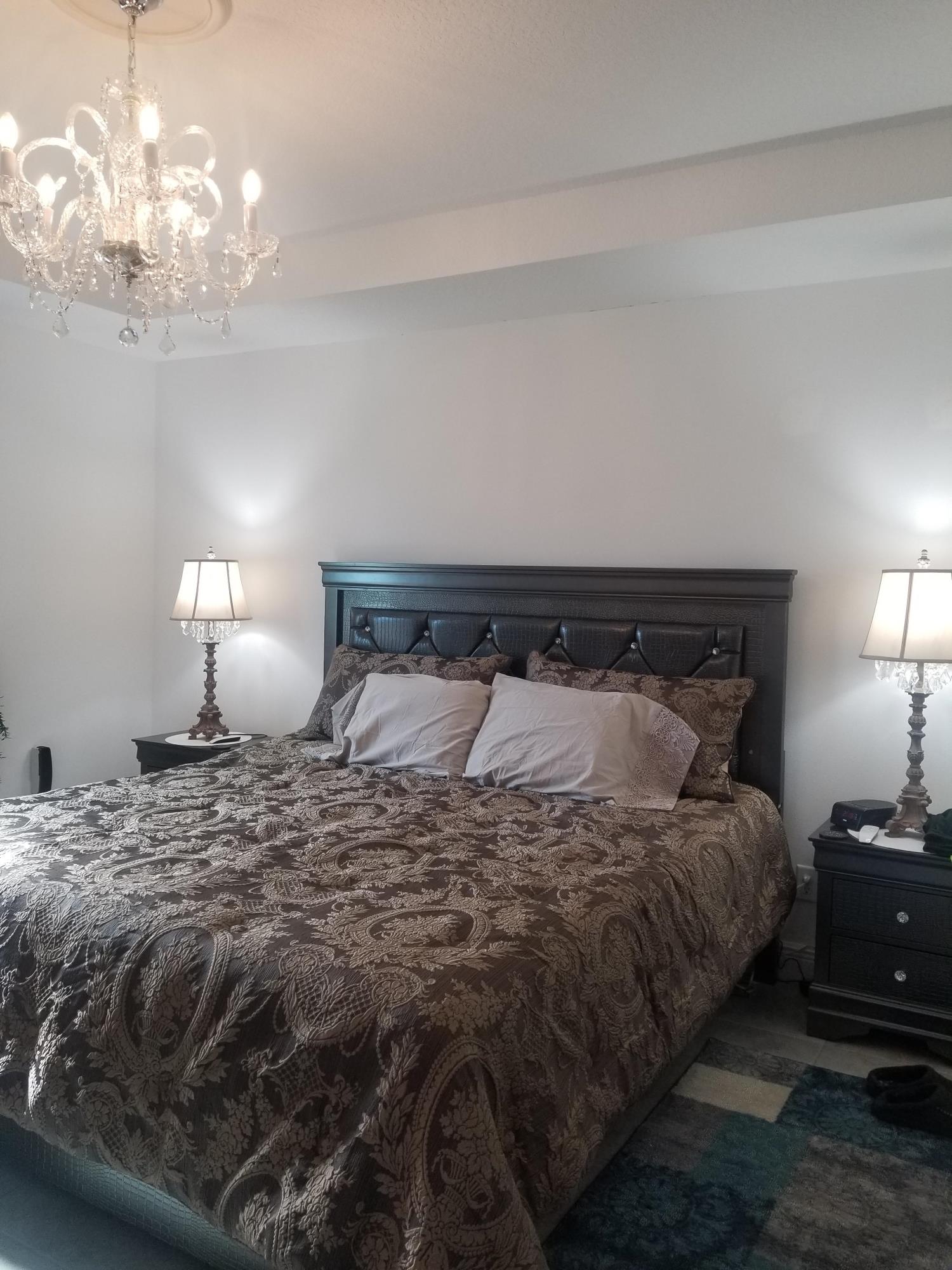 Clarissa Table Lamp