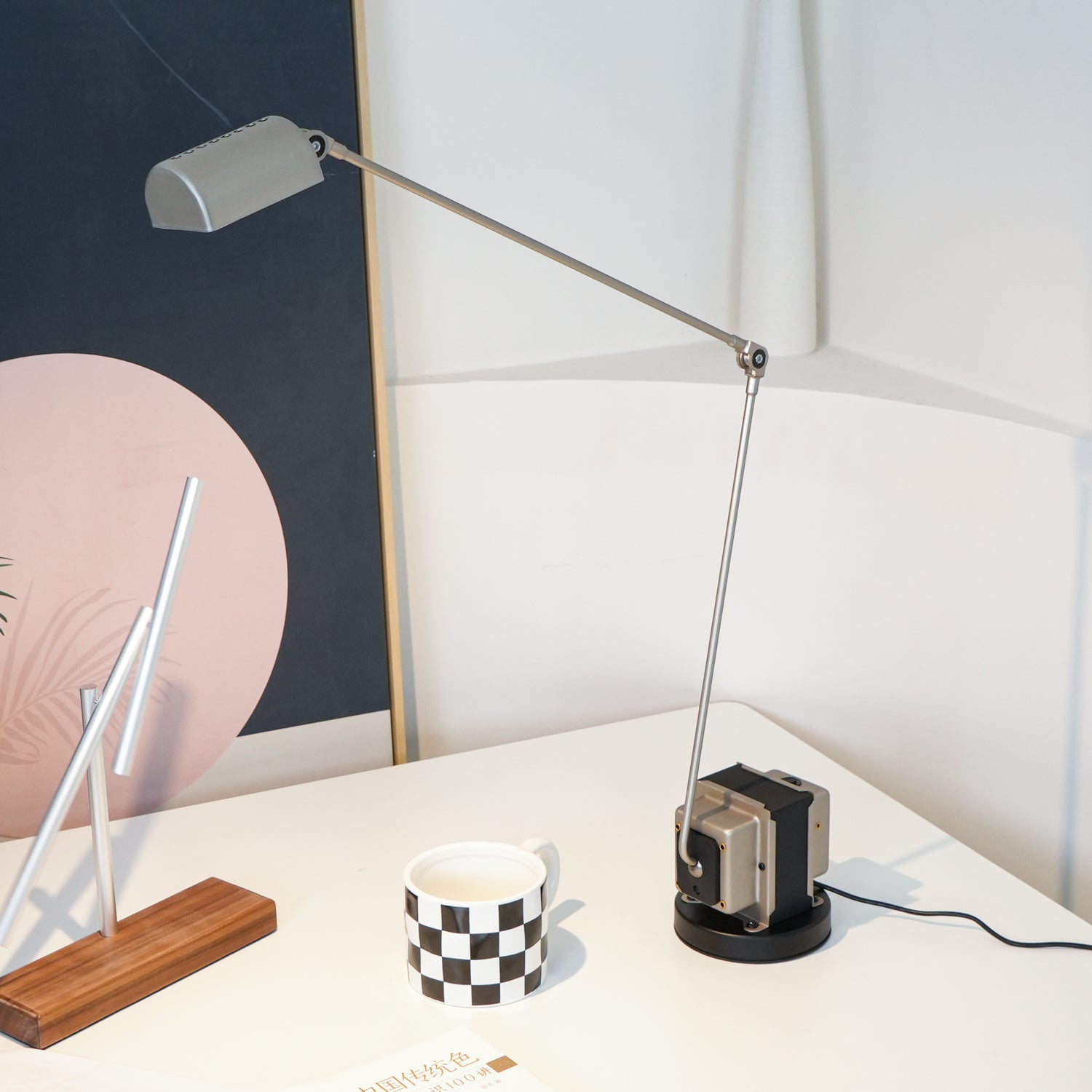 Orvyn Minimalist Table Lamp-Neutral Decor